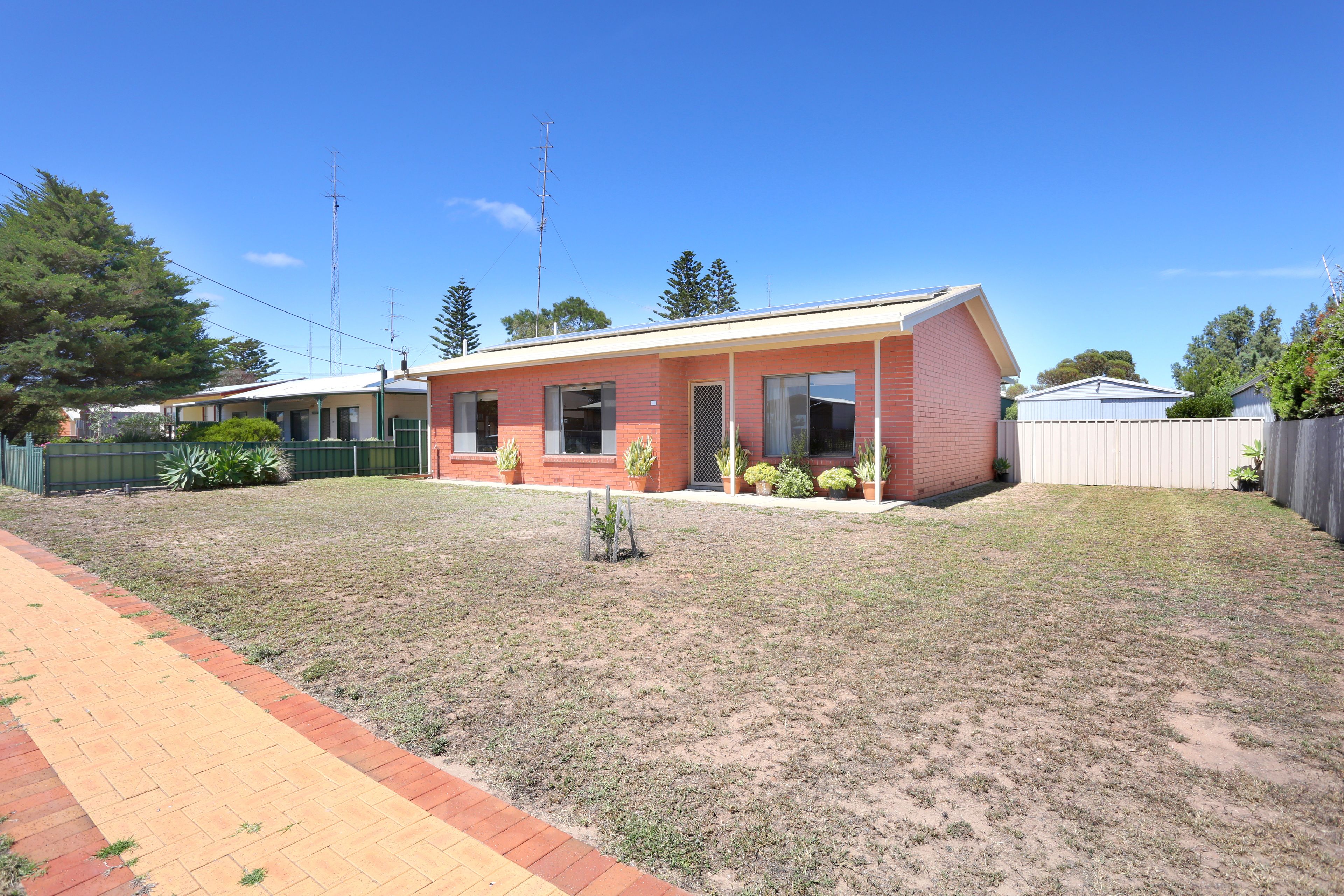 17 Clayton Drive, North Beach, SA 5556