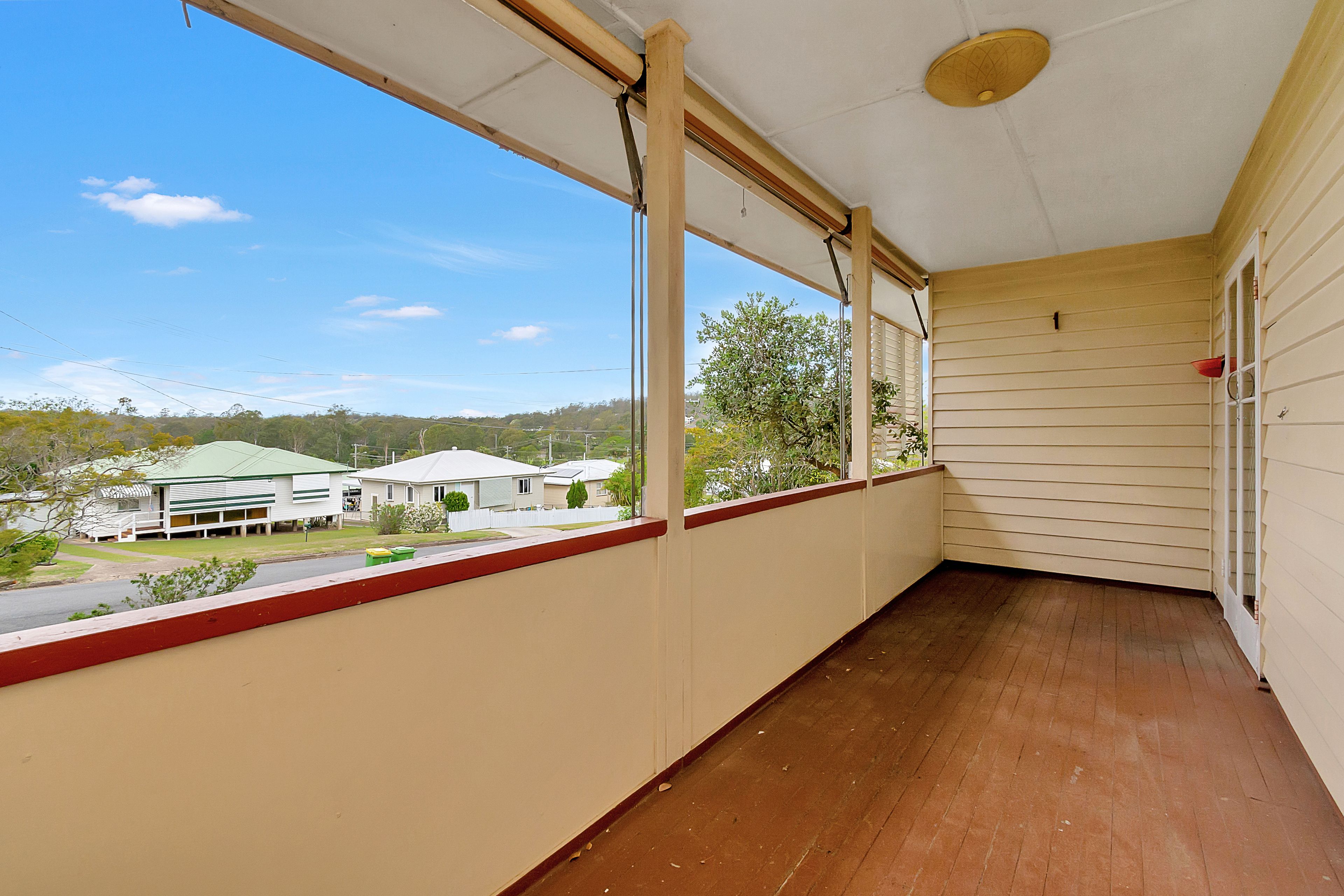 27 Dorothy Street, Silkstone, QLD 4304