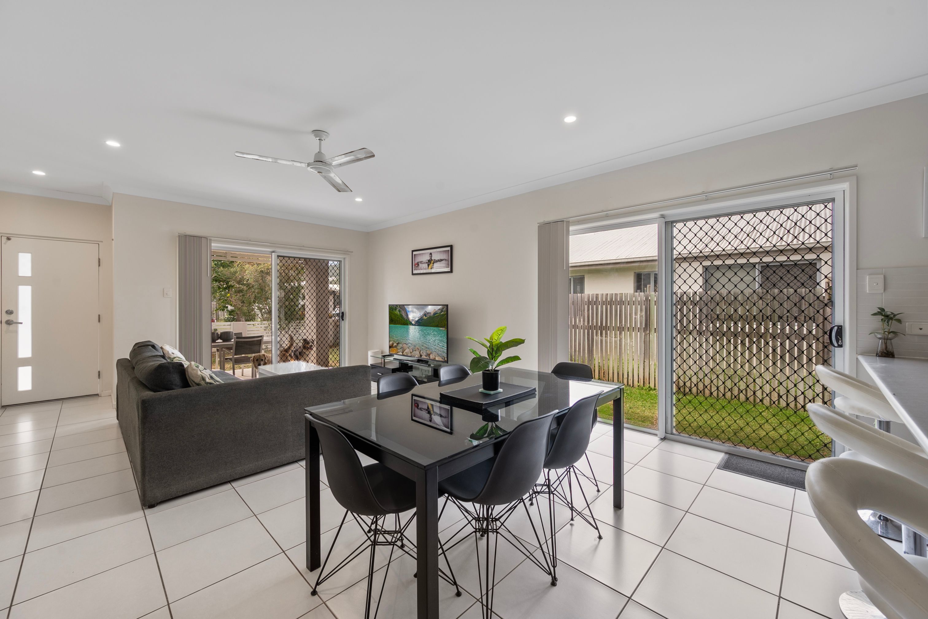 2/48 Gadsden Loop, Mount Louisa, QLD 4814