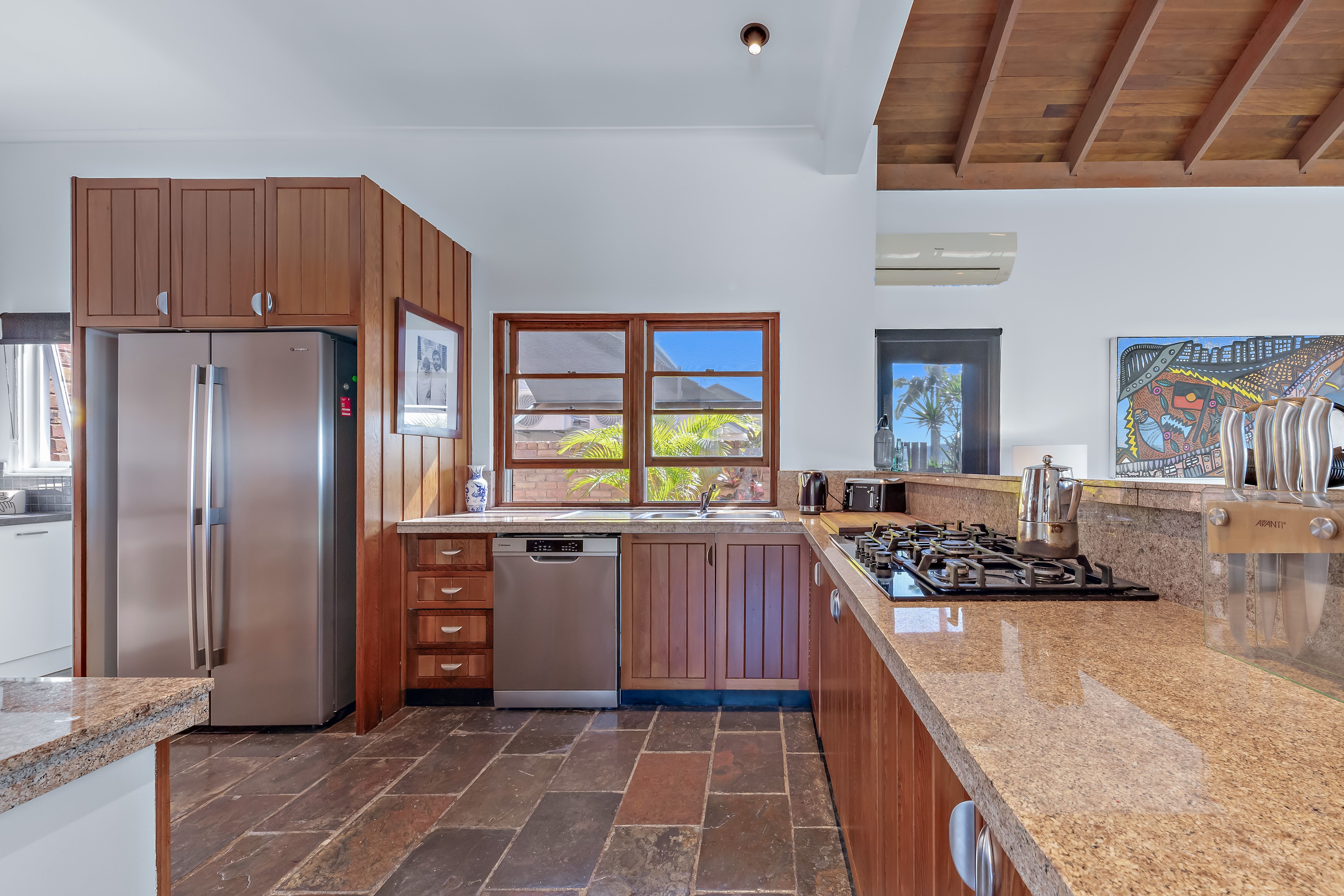 9 Illawong Street — photo 10 of 30
