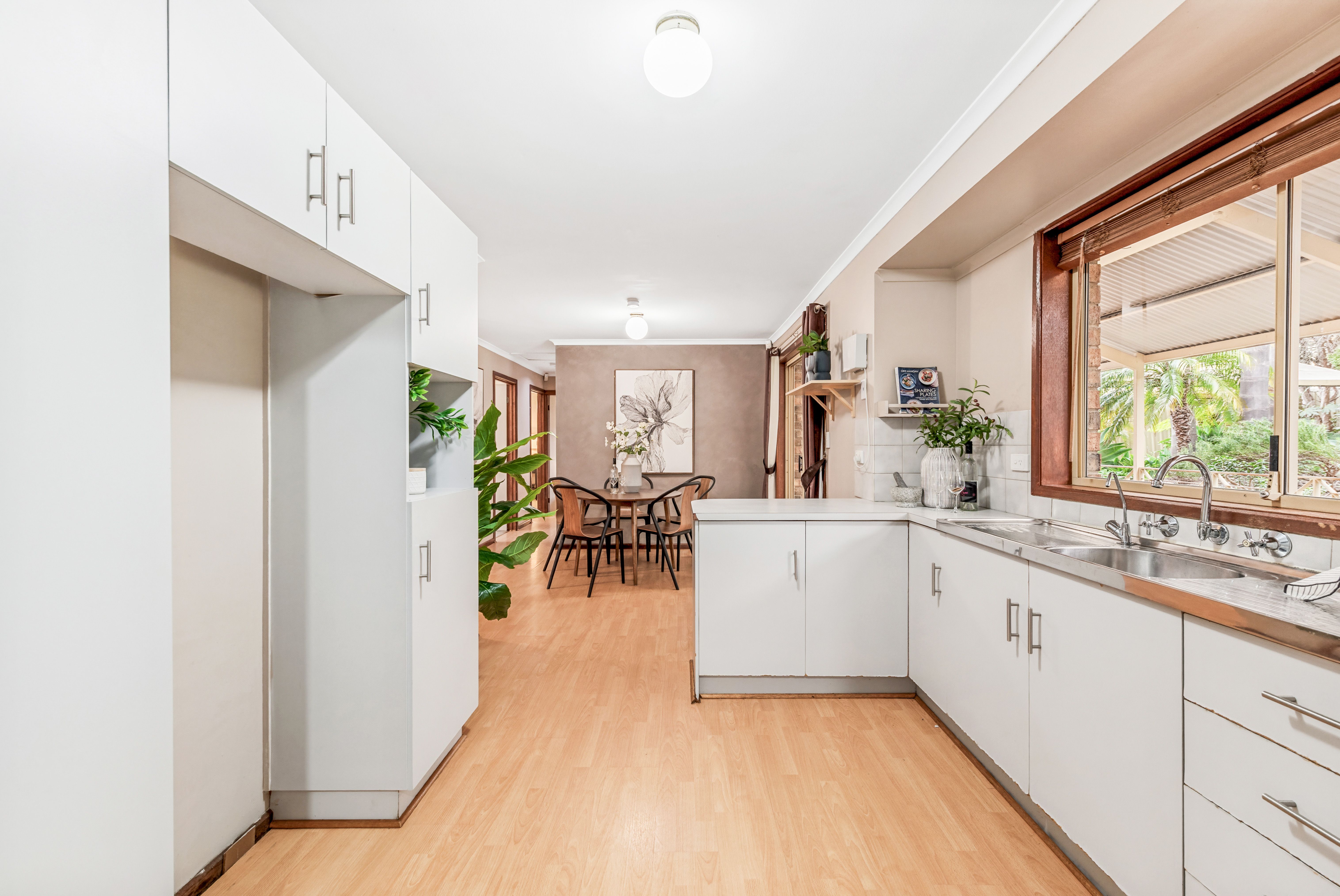 50 Sherebrooke Boulevard — photo 13 of 23