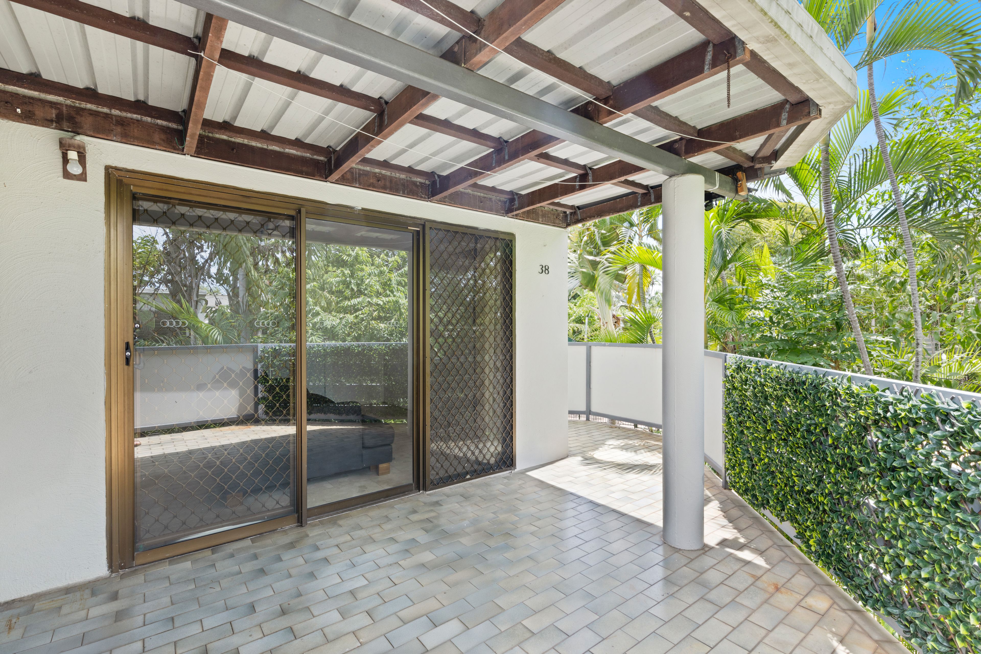 38/23 Hudson Fysh Avenue — photo from Ray White Darwin