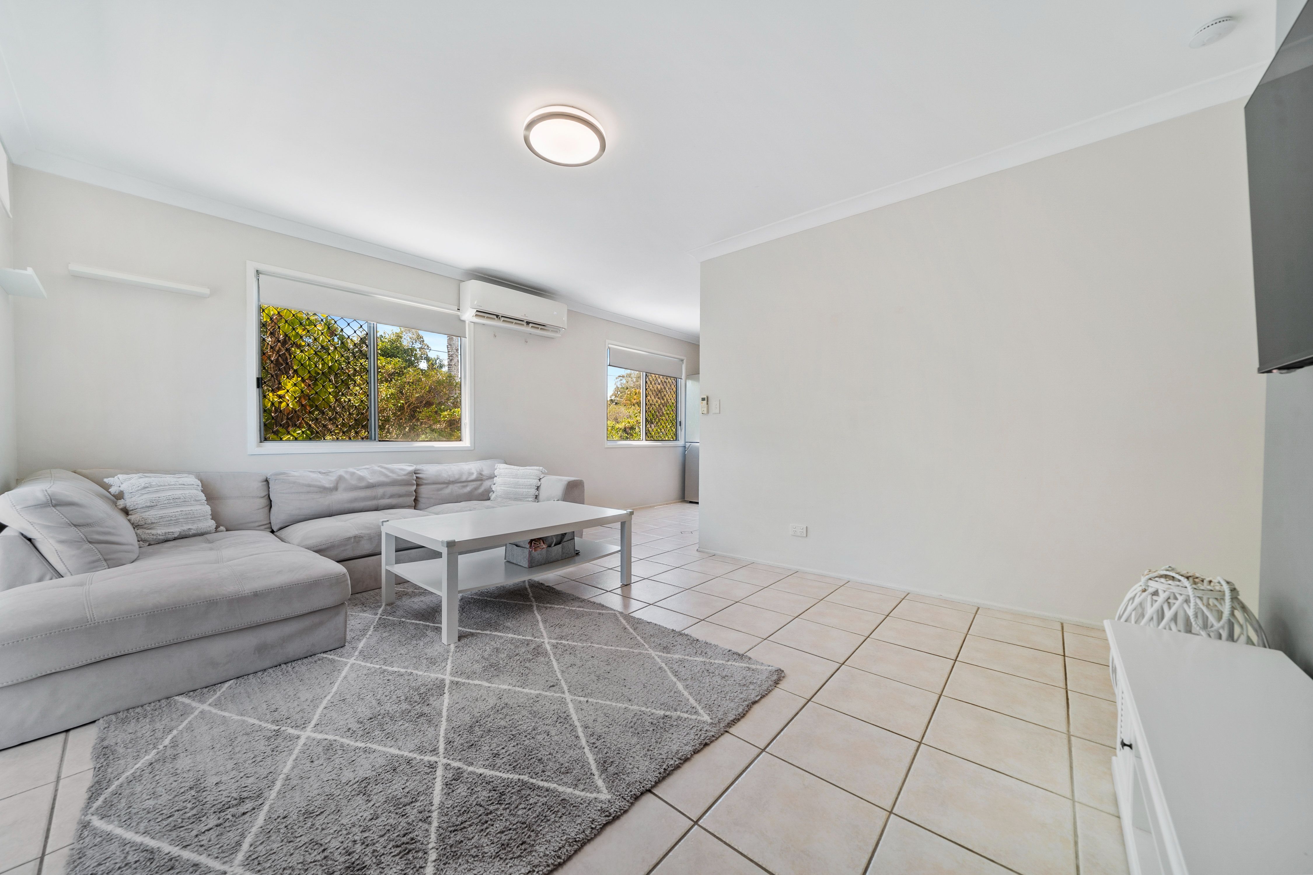28 Hinchinbrook Avenue, Bethania, QLD 4205