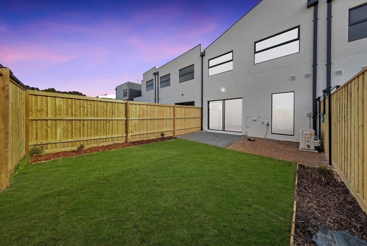29 Bergamot Boulevard — photo 14 of 14