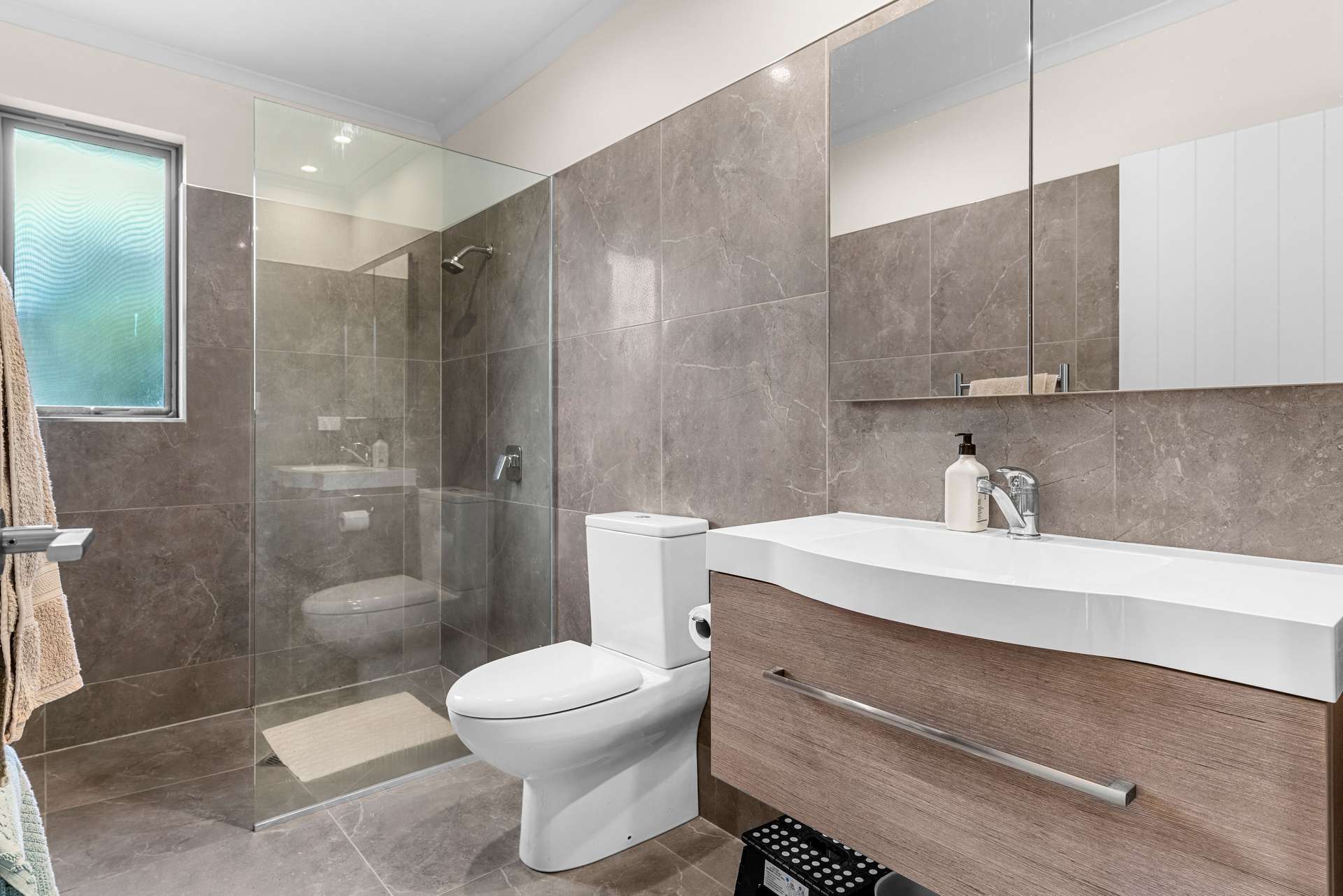 8 Park Lane photo 11