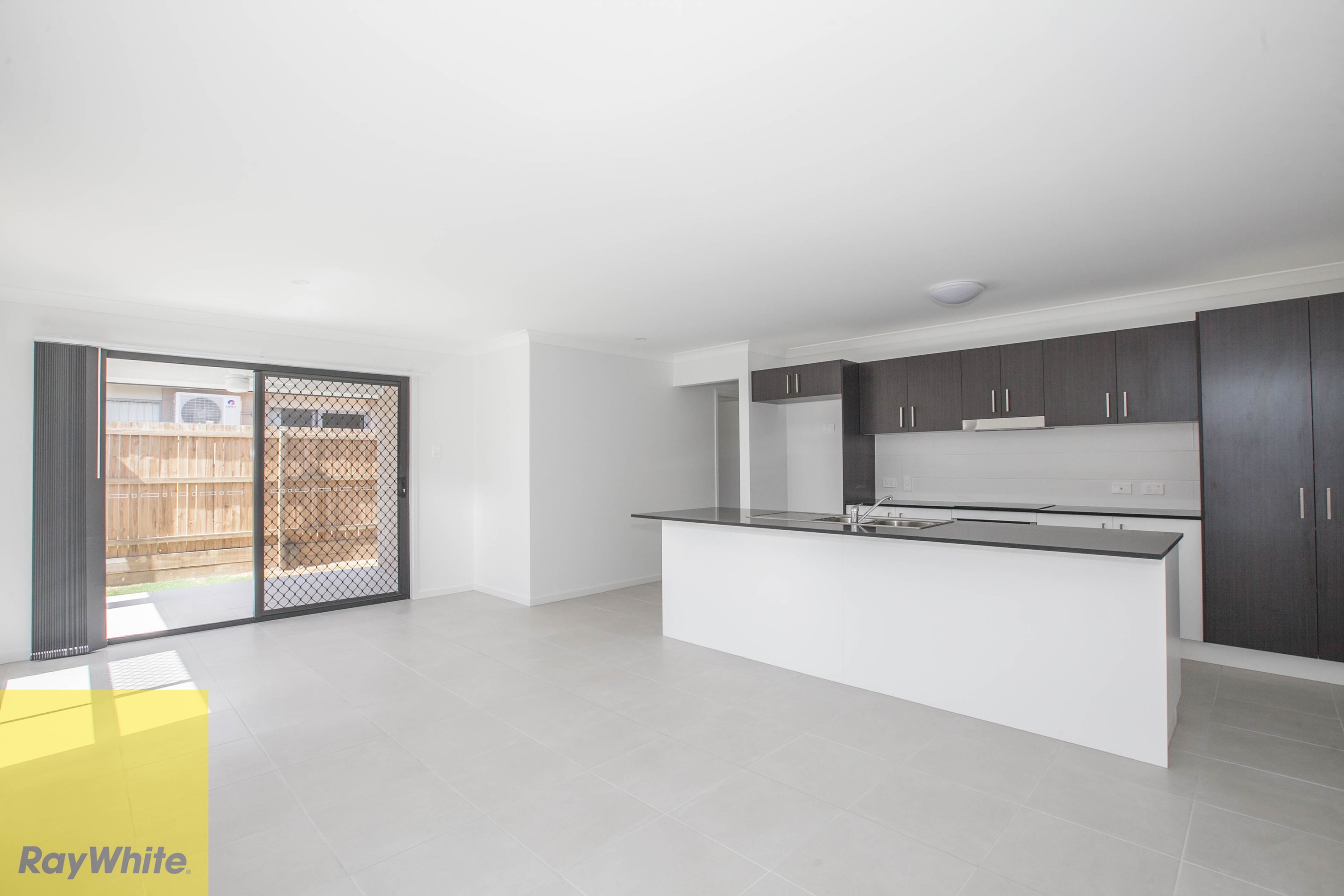 1/39 Paterson Road, Walloon, QLD 4306