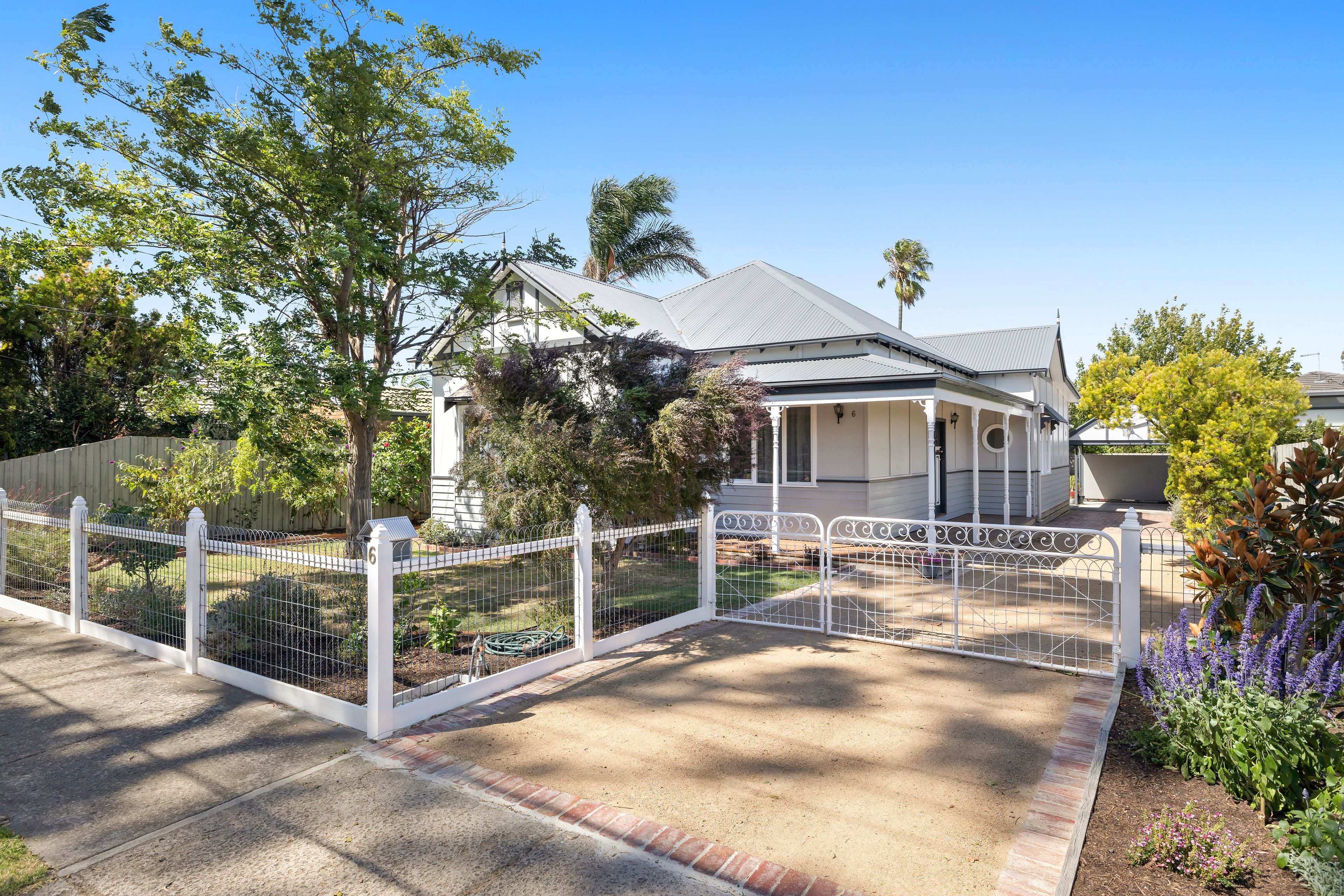 6 Axelton Street, Cheltenham, VIC 3192