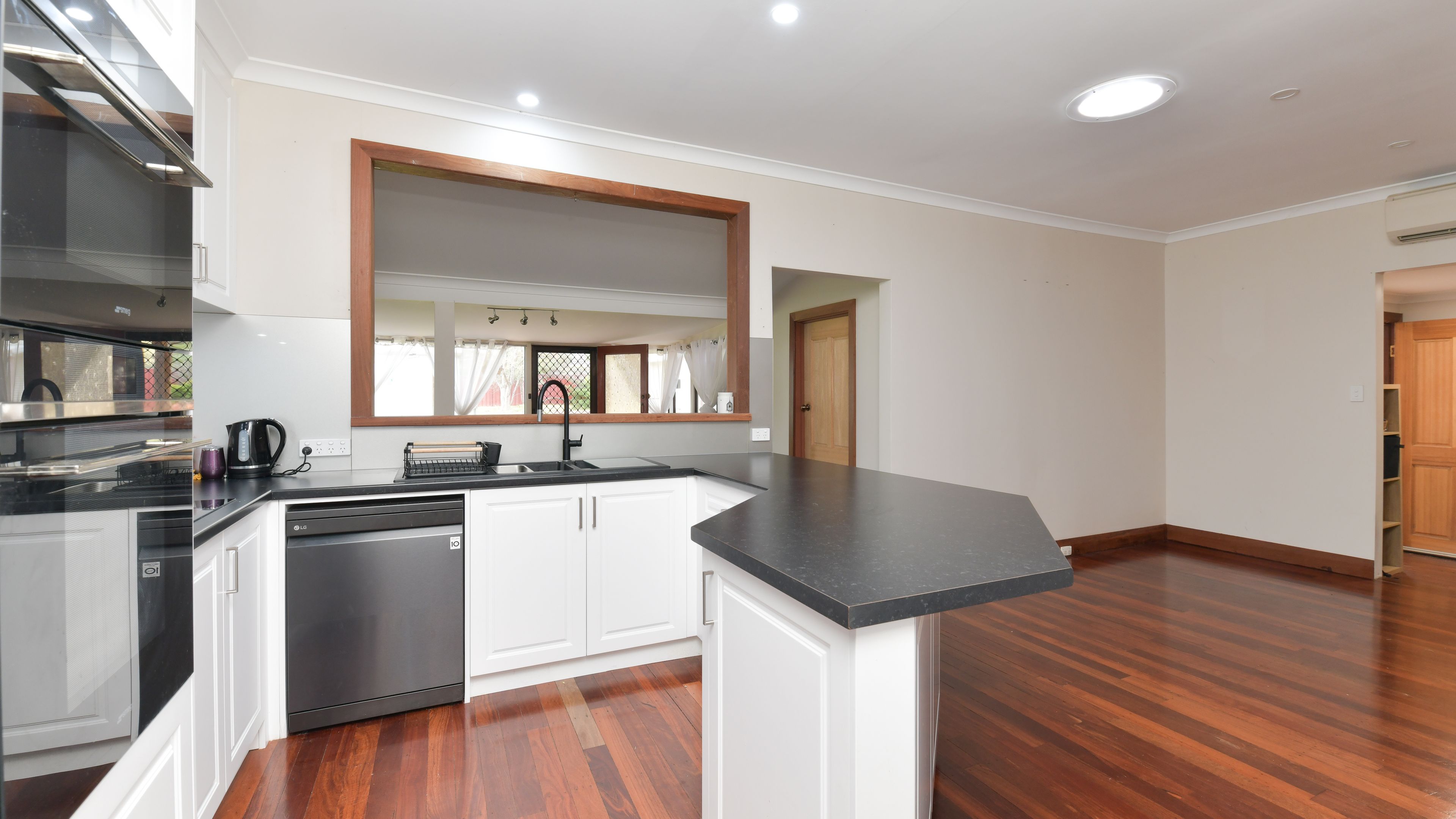 106 & 108 Blackwood Road — photo 4 of 19