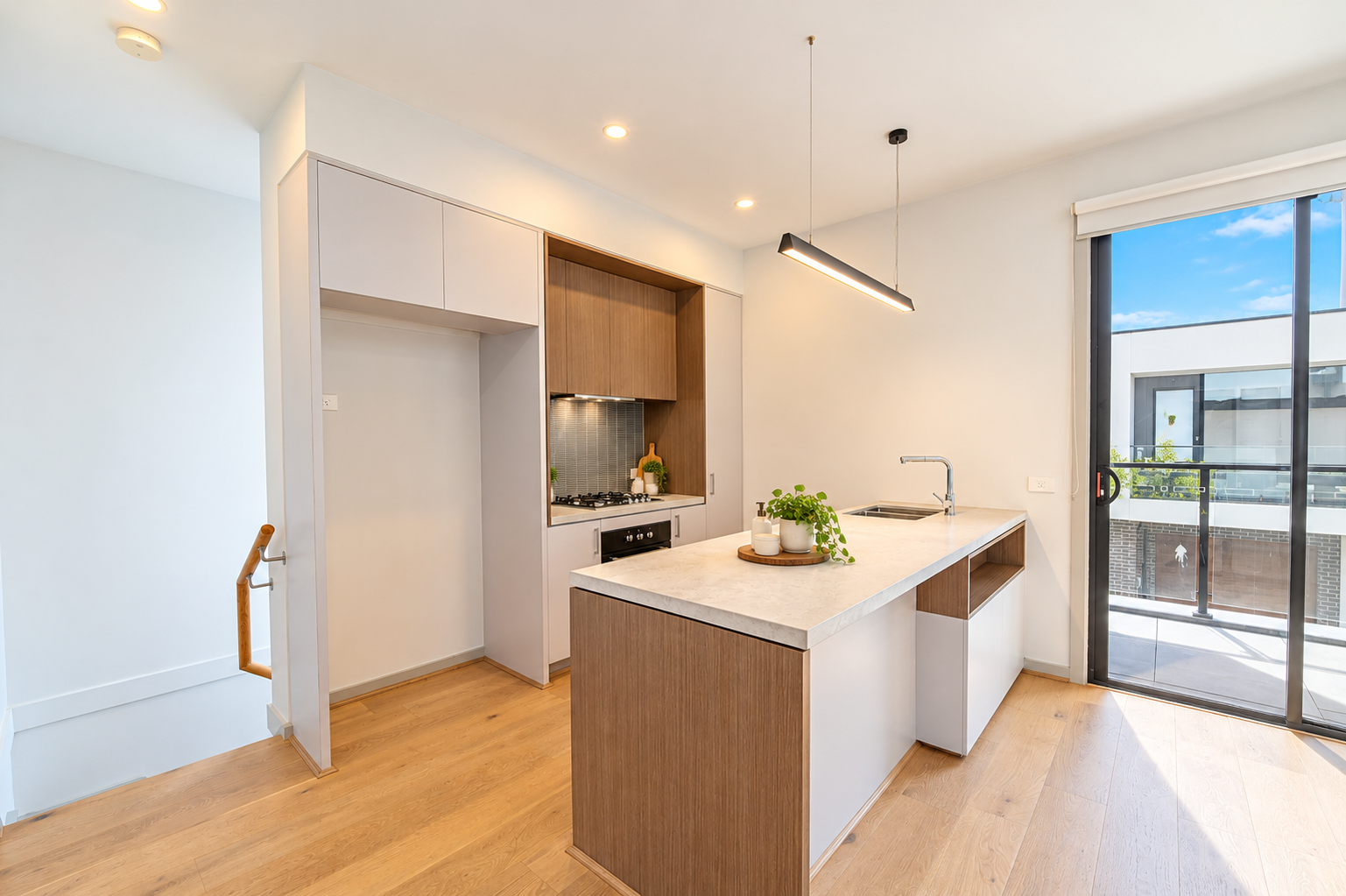 15 Banksia Way — photo 4 of 8