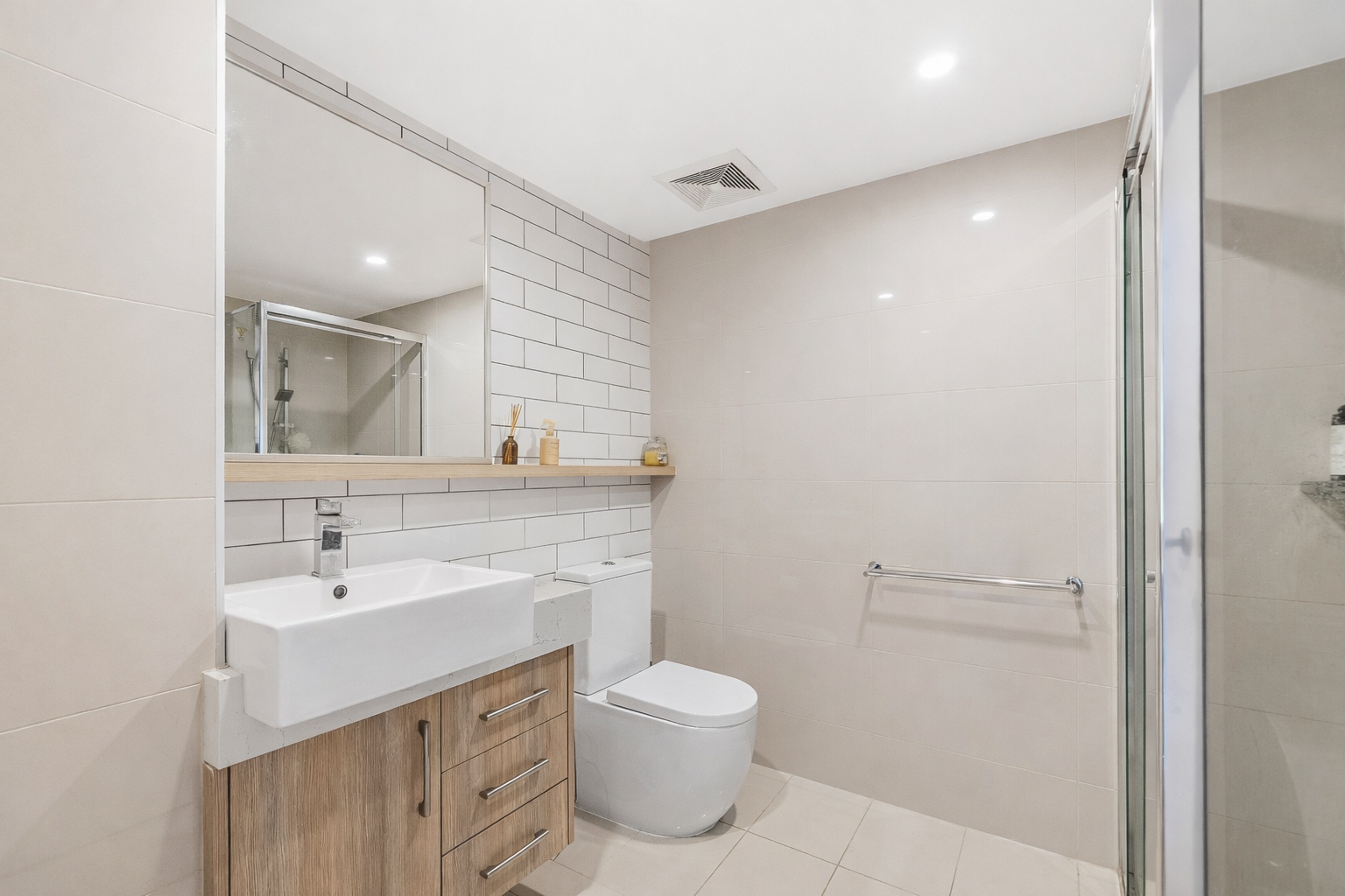 701/1 York Street — photo 5 of 10