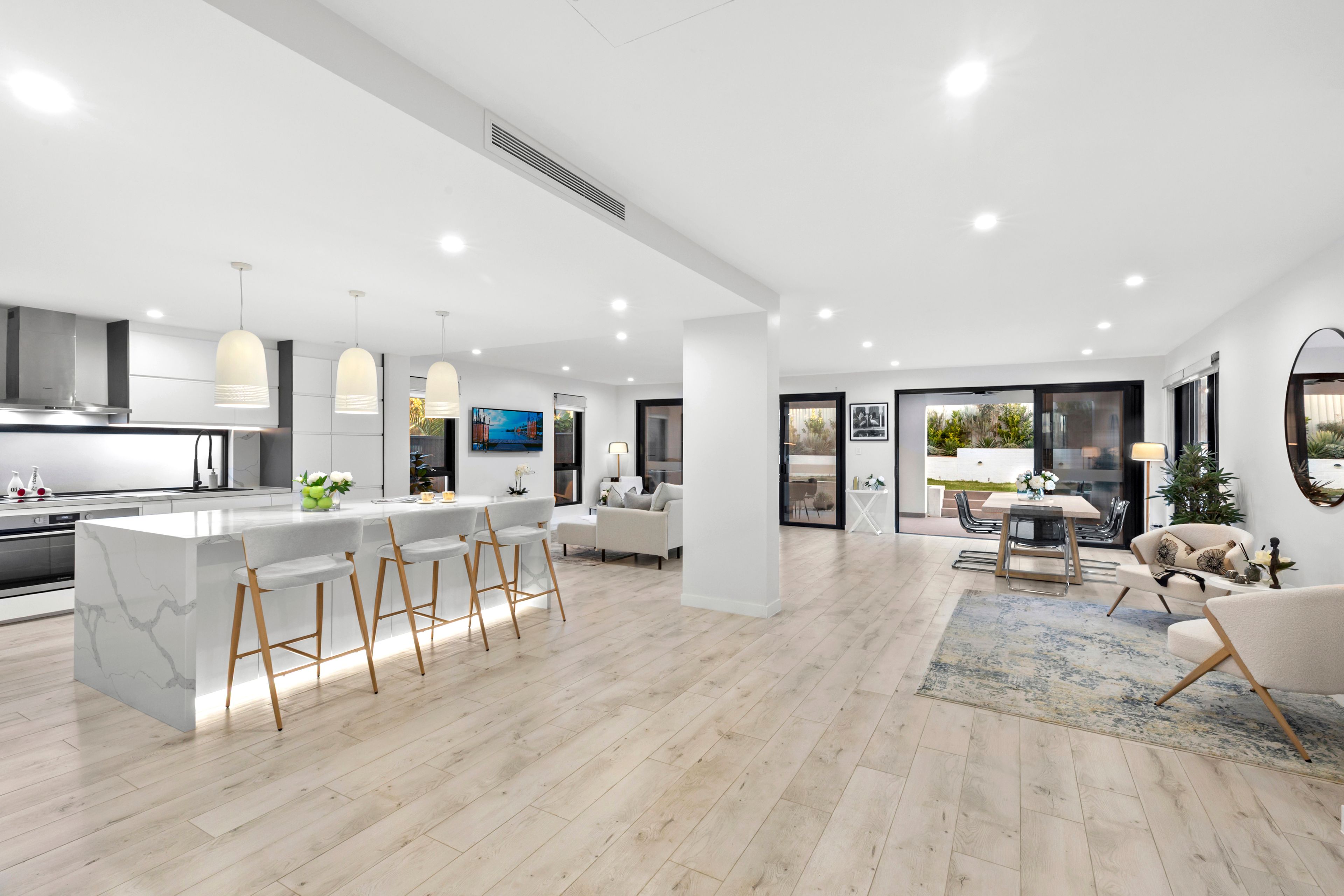 115 Monash Road — photo 3 of 9