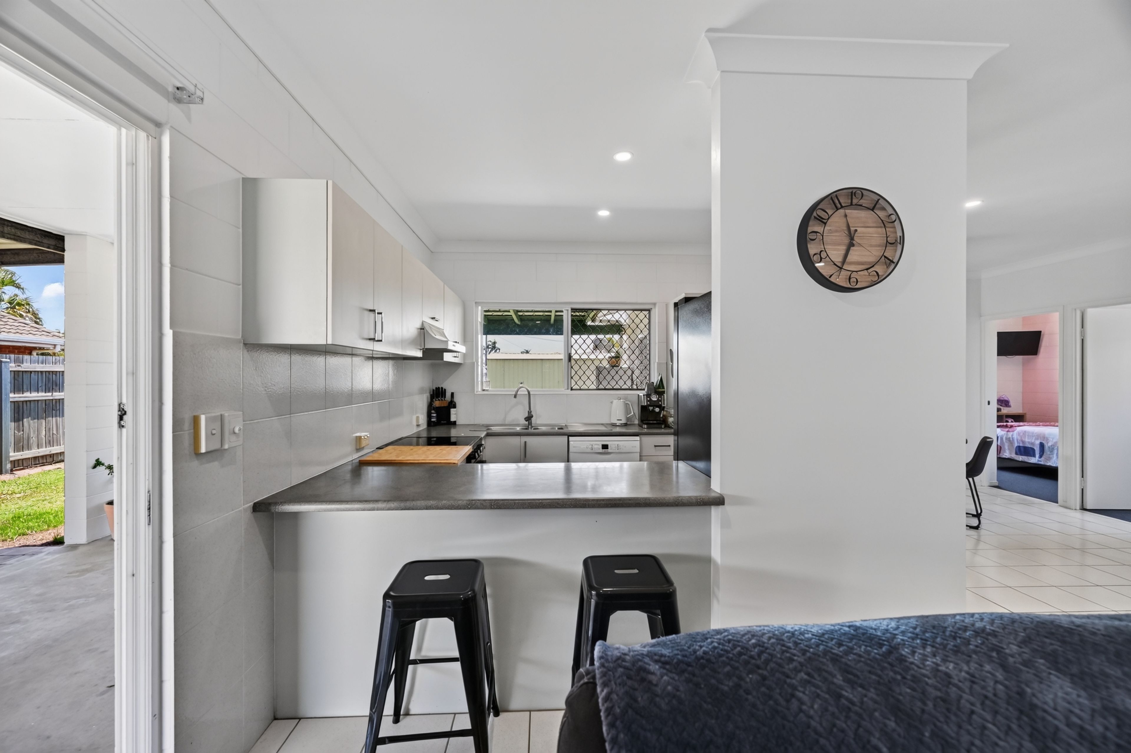 11 Sapphire Court — photo 3 of 16