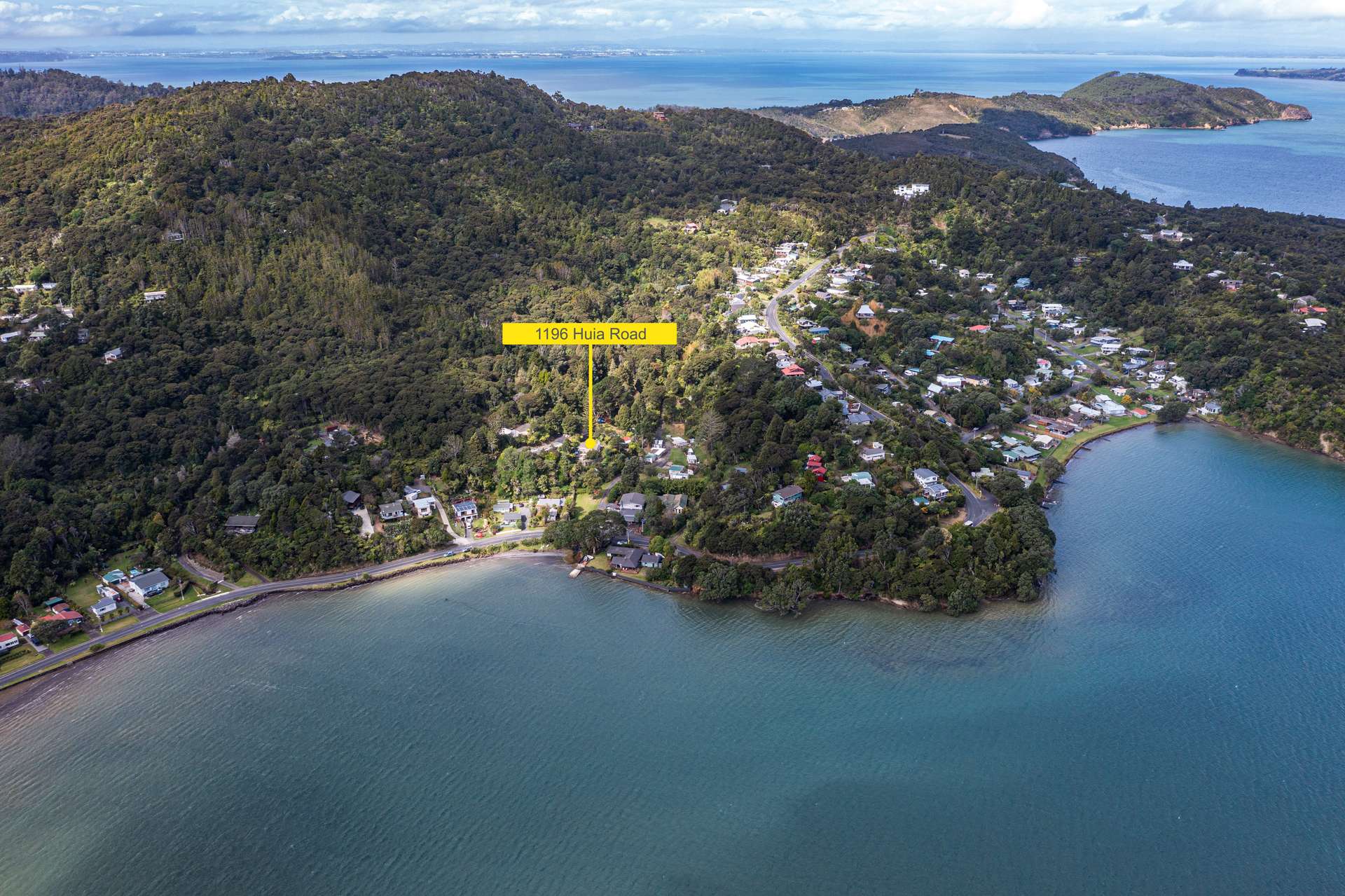 1196 Huia Road photo 50