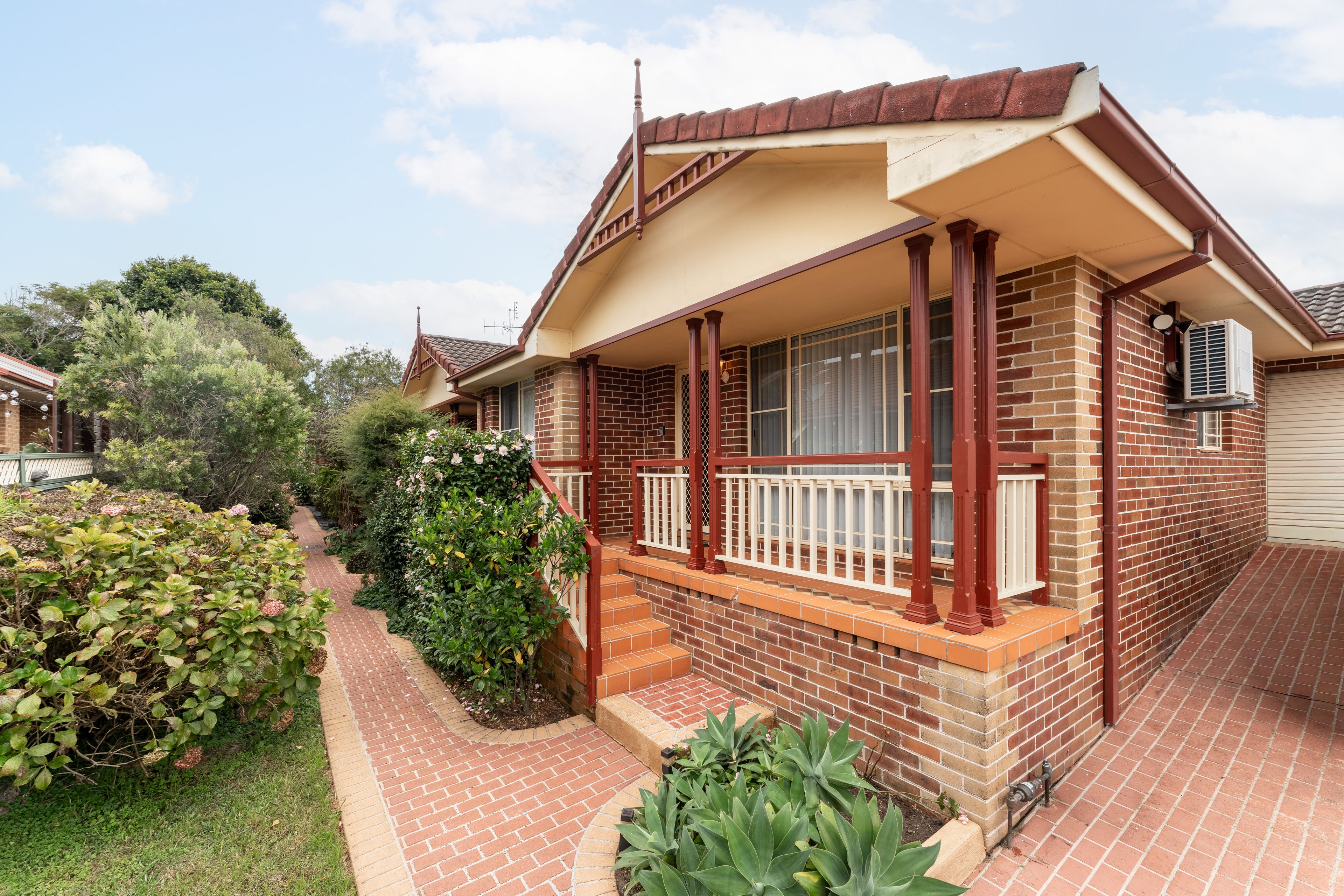 4/33 Stuart Street, Helensburgh, NSW 2508