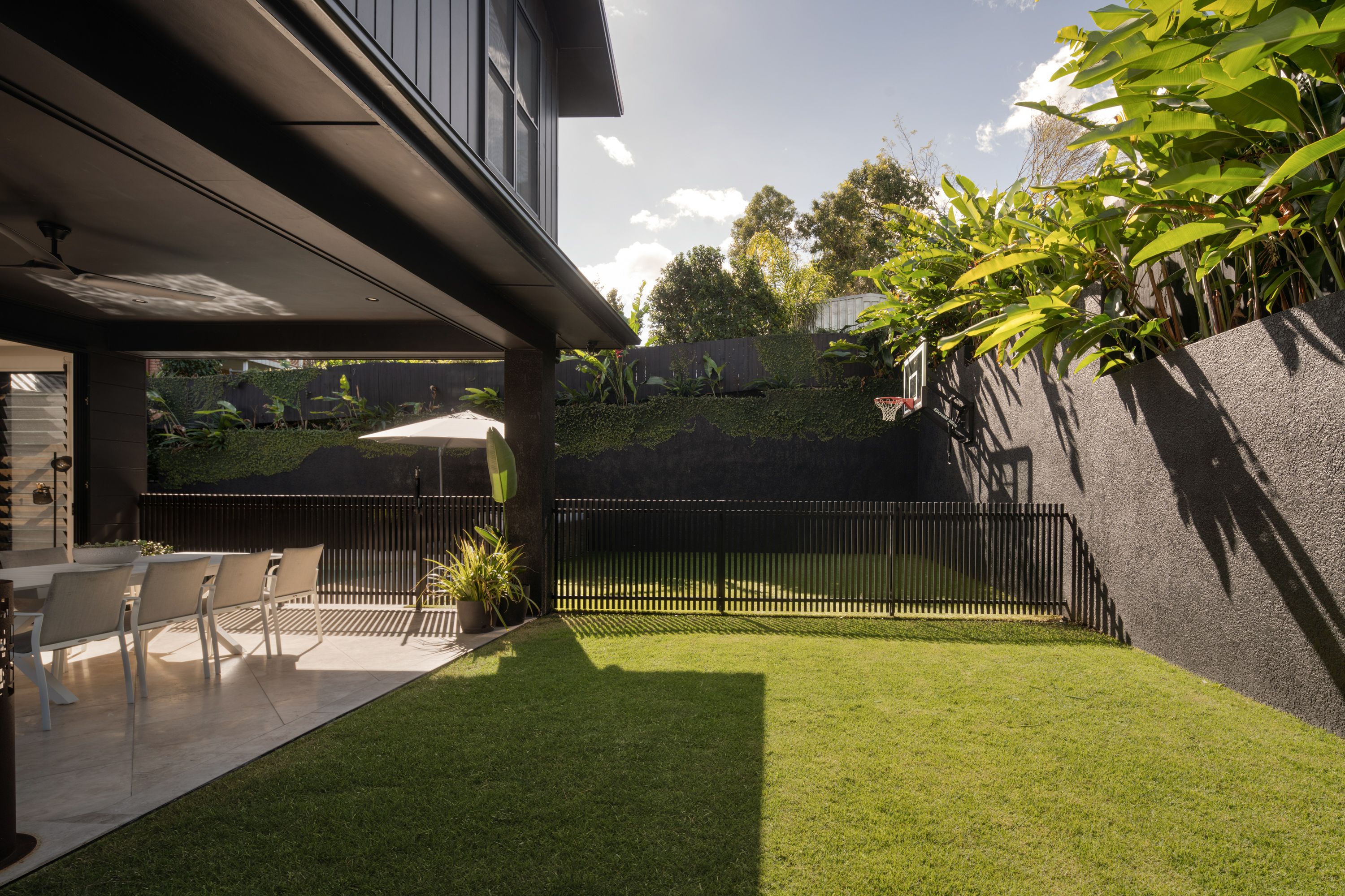 32 Long Street — photo 5 of 25