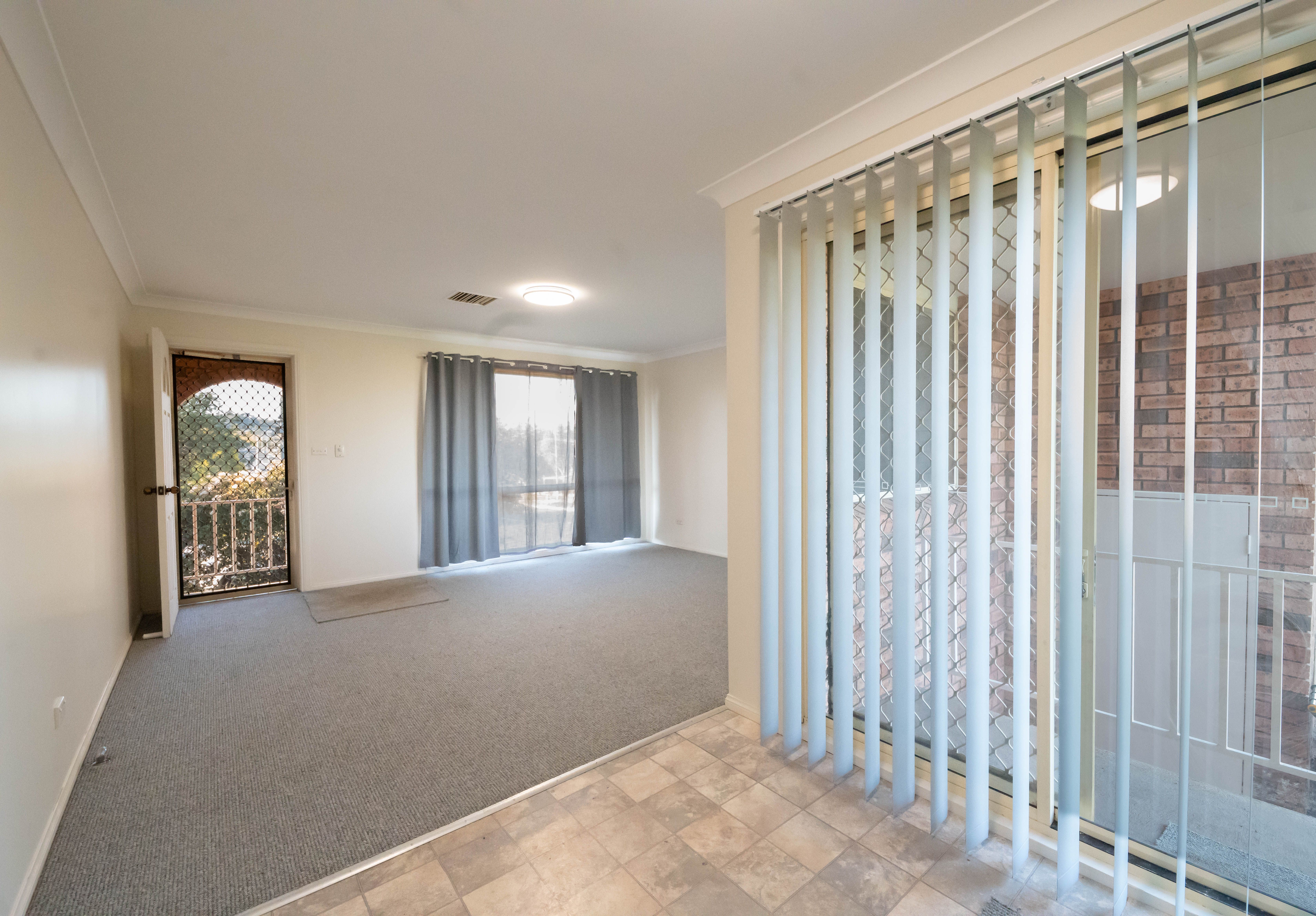 87 Woodward Street — photo 3 of 11