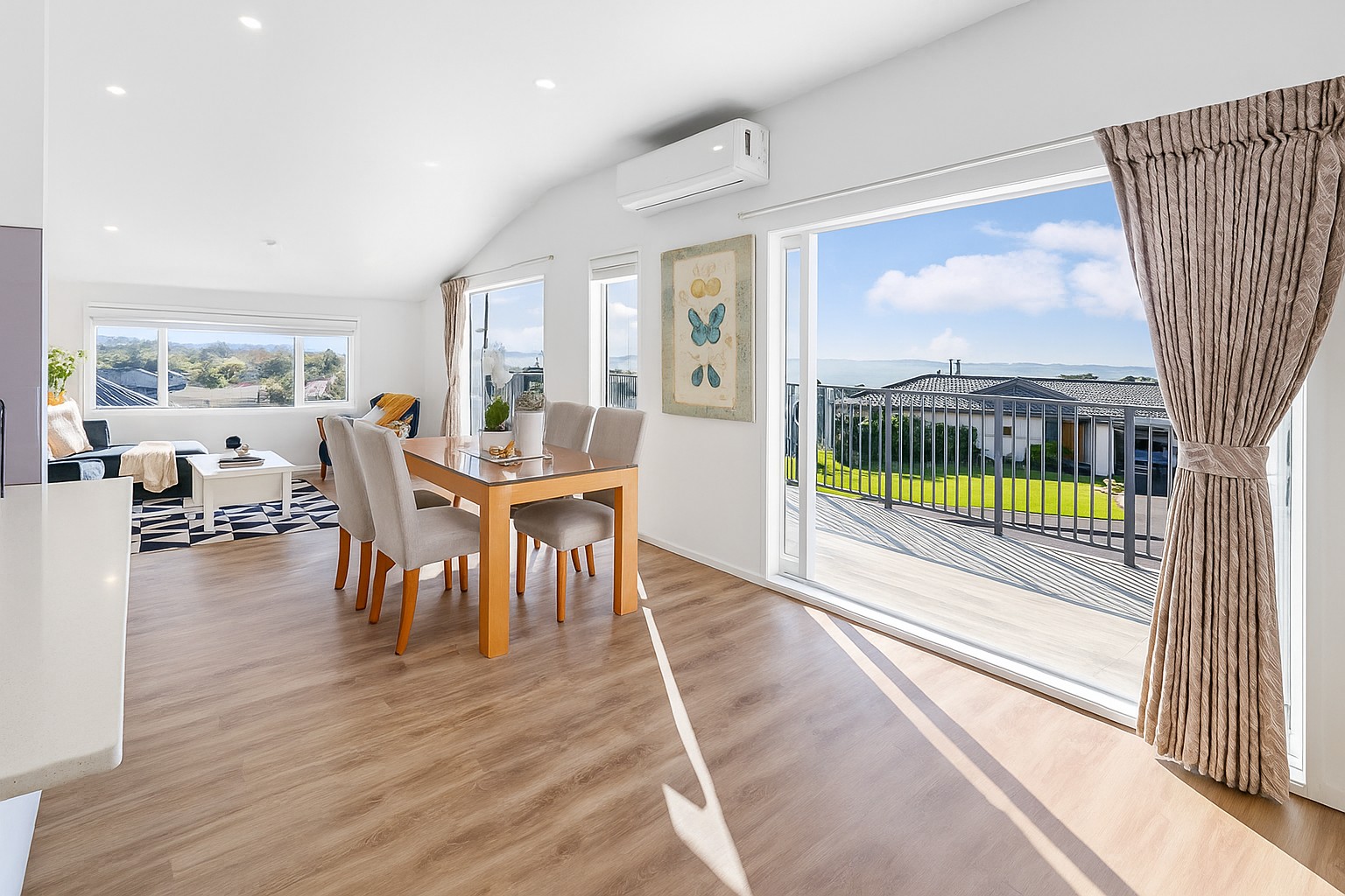 2/16 Paisley Street, Mellons Bay, Manukau City