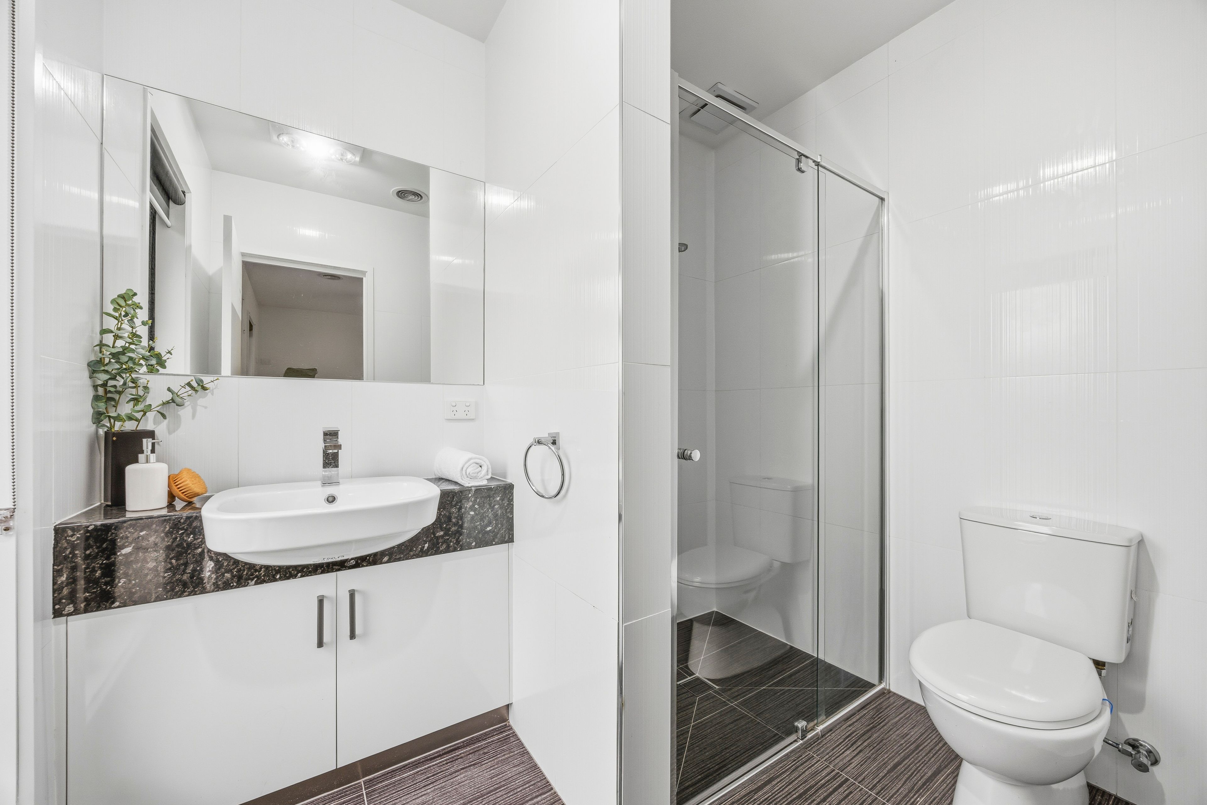 115 Clayton Street — photo 5 of 30