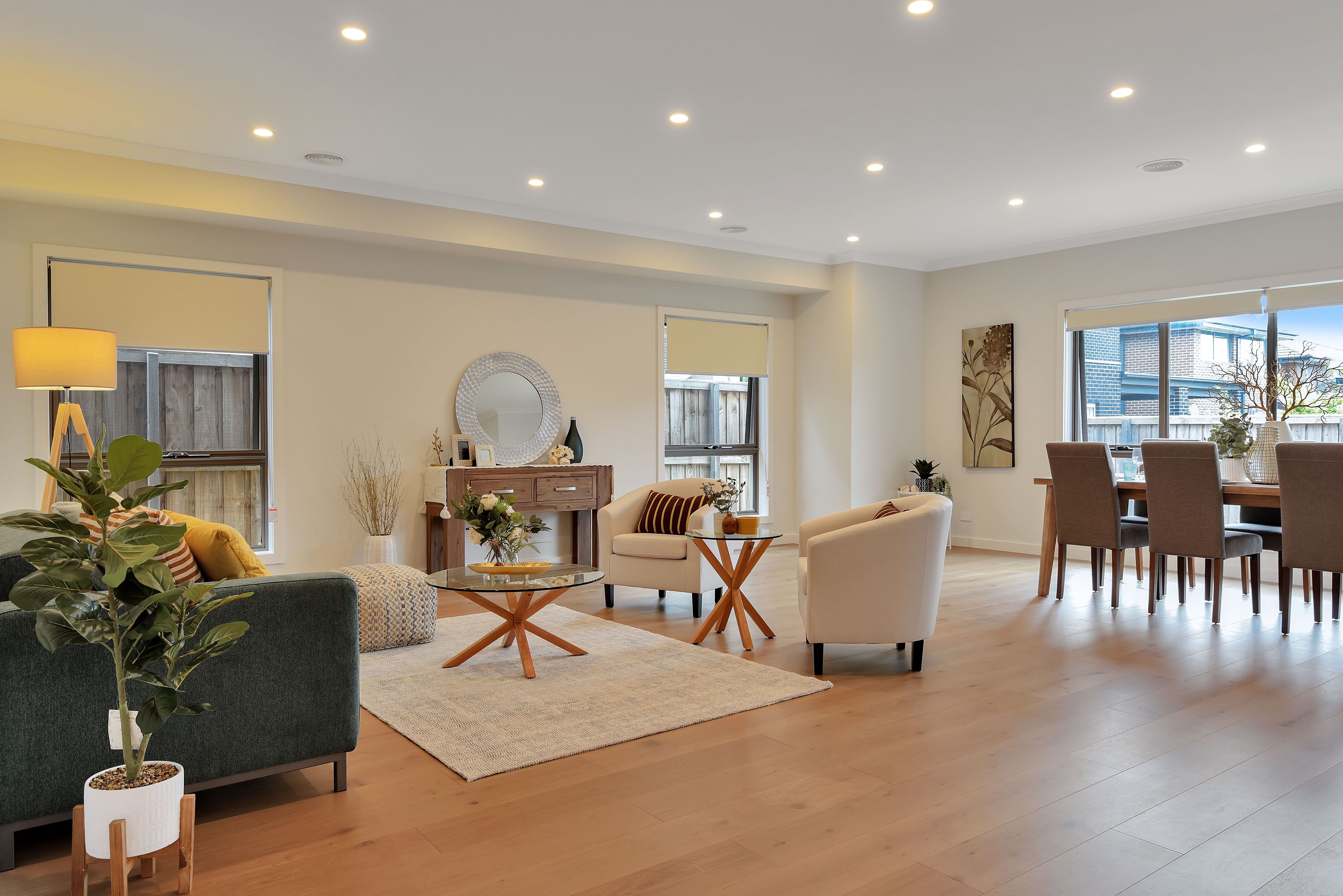 142 Harcrest Boulevard, Wantirna South, VIC 3152 Sold House Ray