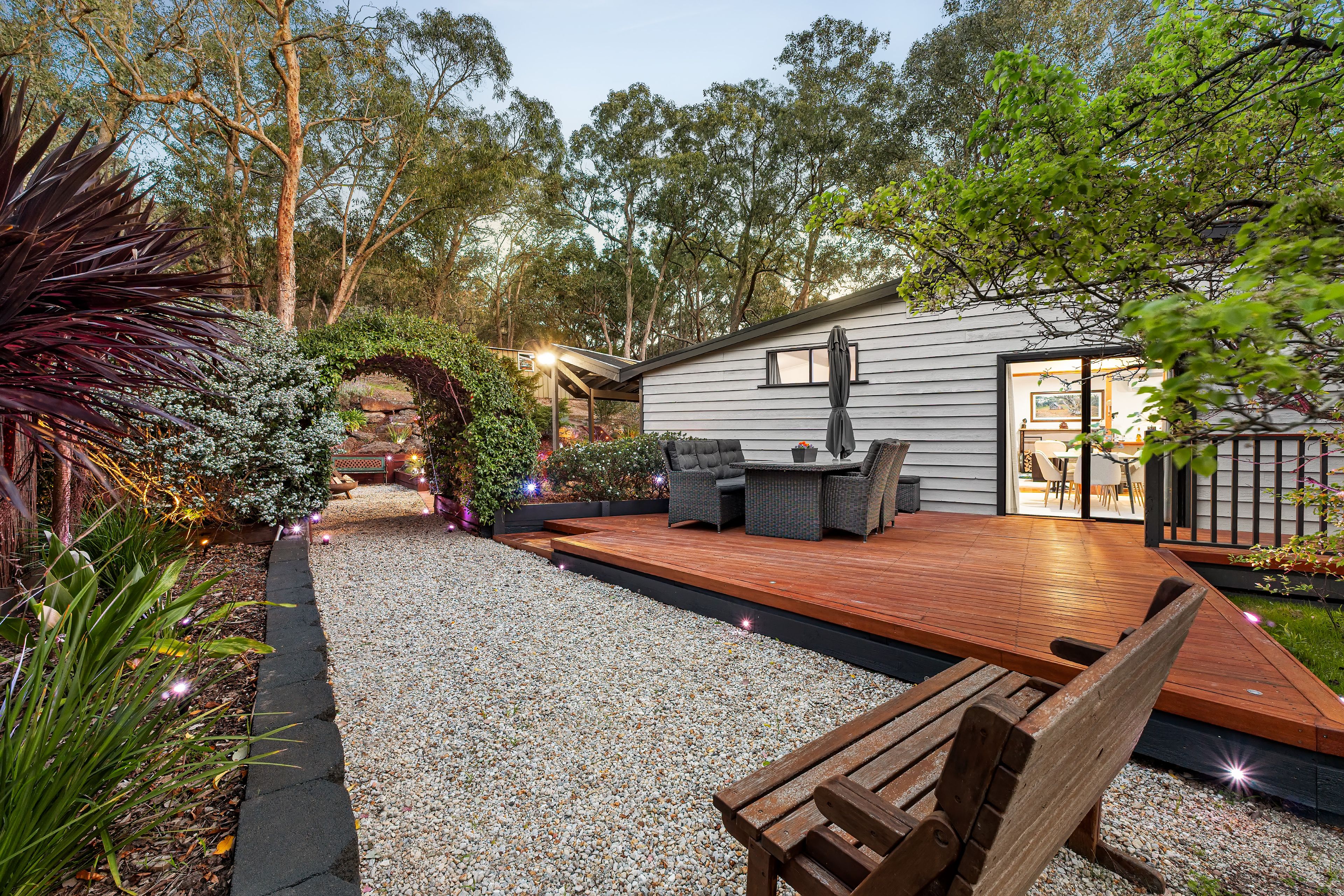 145 Buttermans Track, St Andrews, VIC 3761