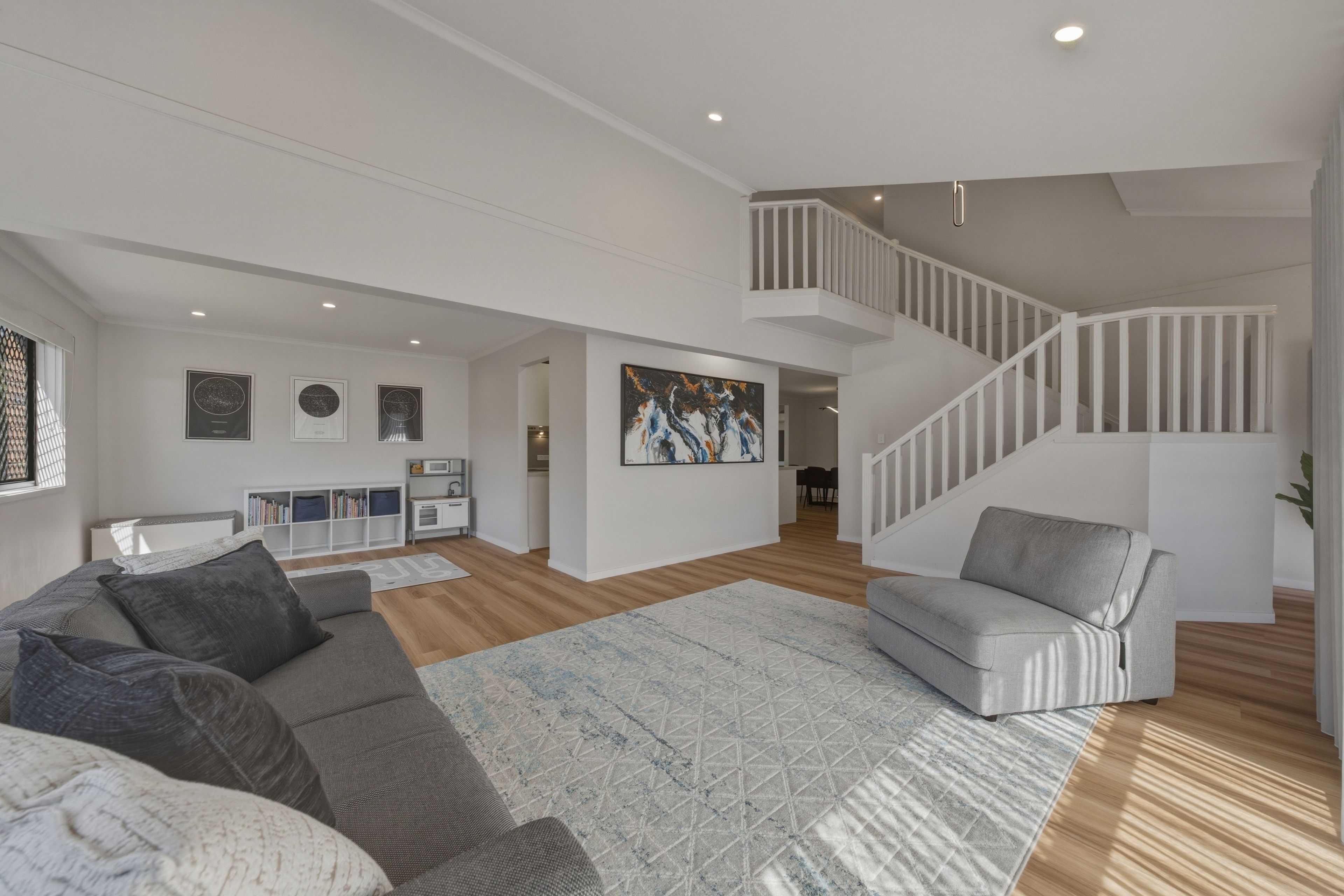30 Sinatra Crescent, McDowall, QLD 4053