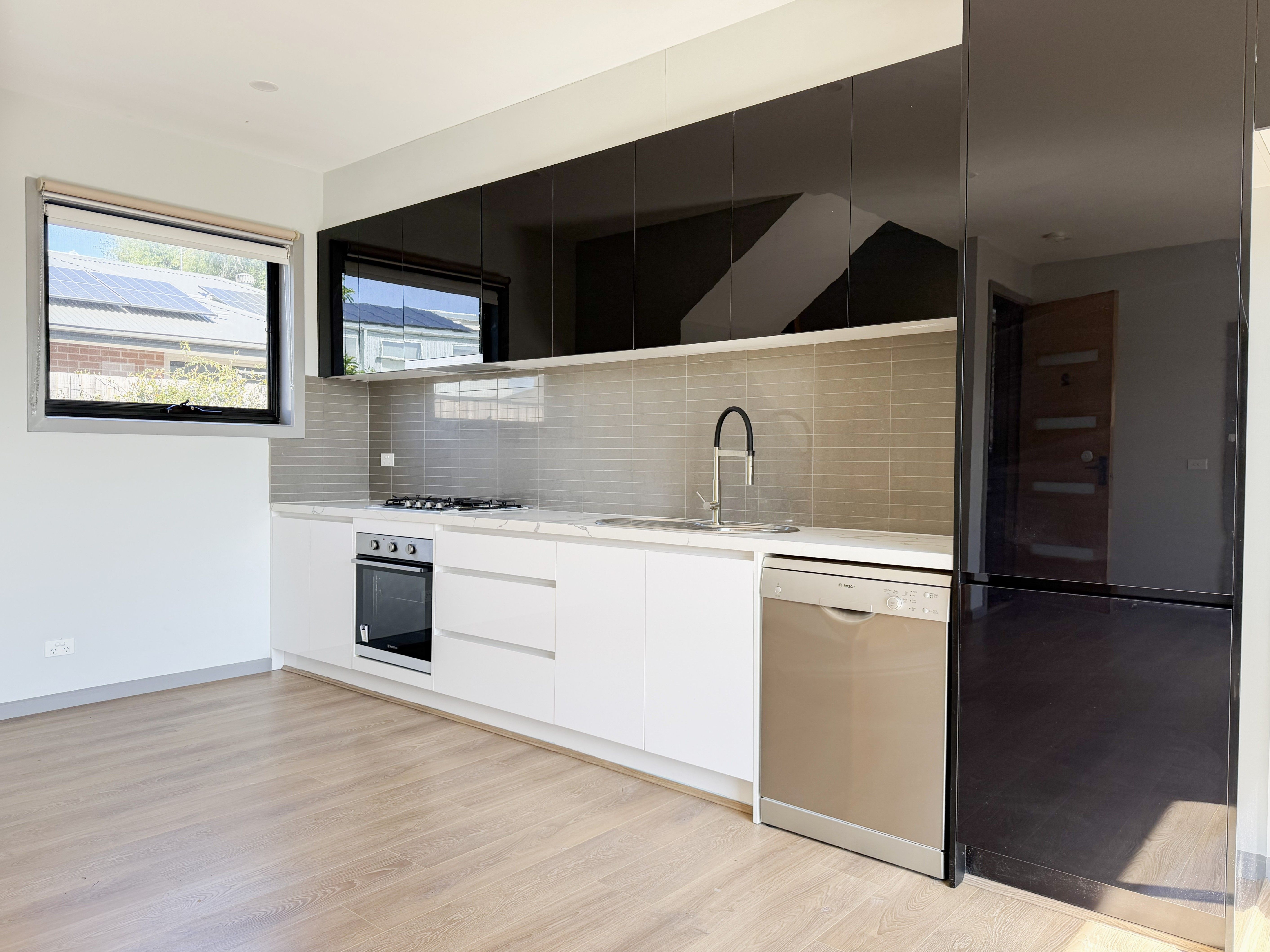 2/49 Shand Road — photo 3 of 14