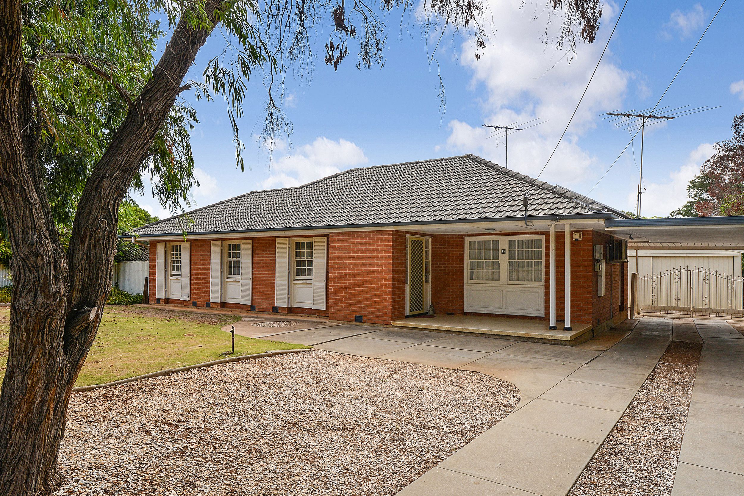9 Adams Road, Elizabeth Park SA 5113