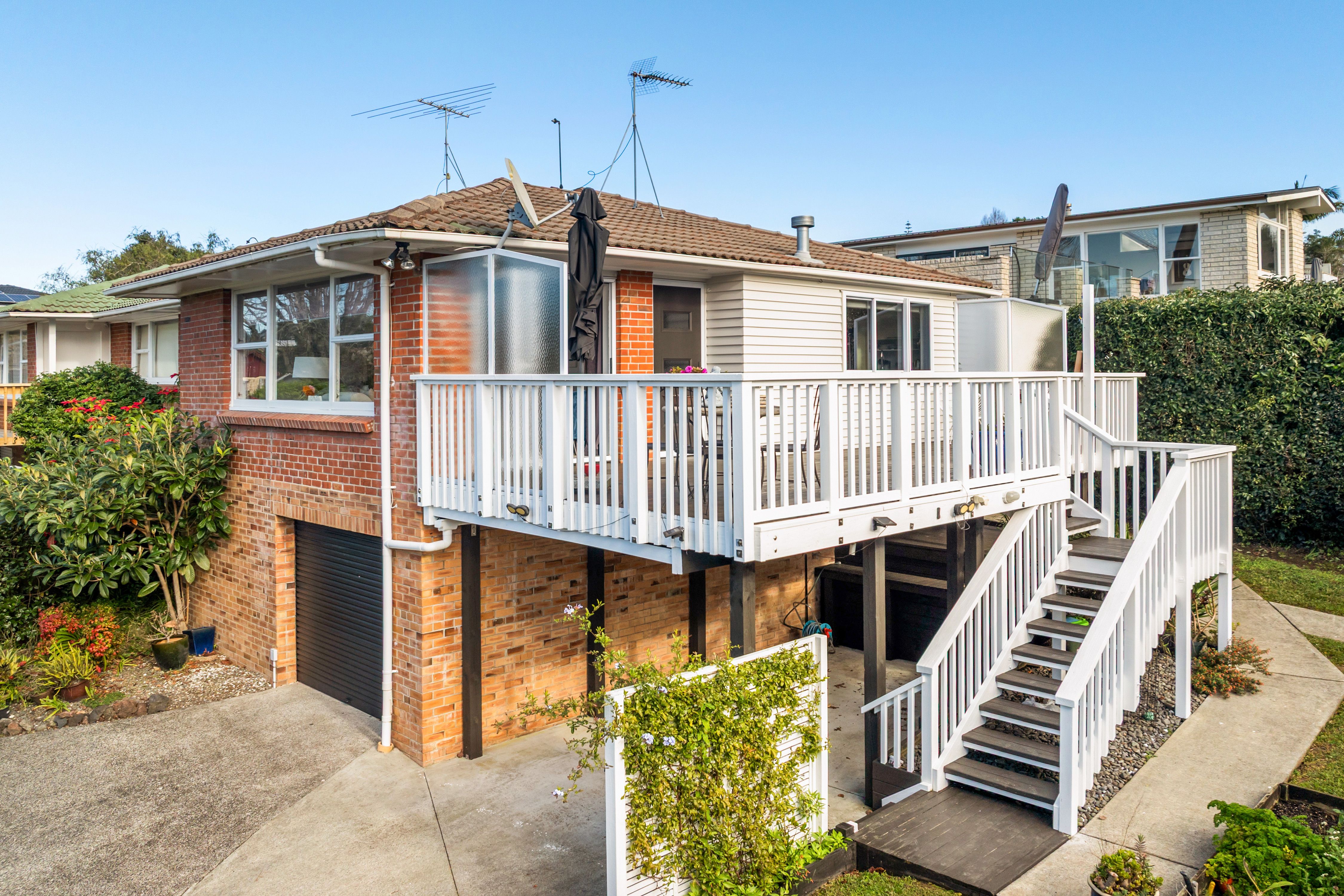 2/44 Judkins Crescent, Cockle Bay, Manukau City
