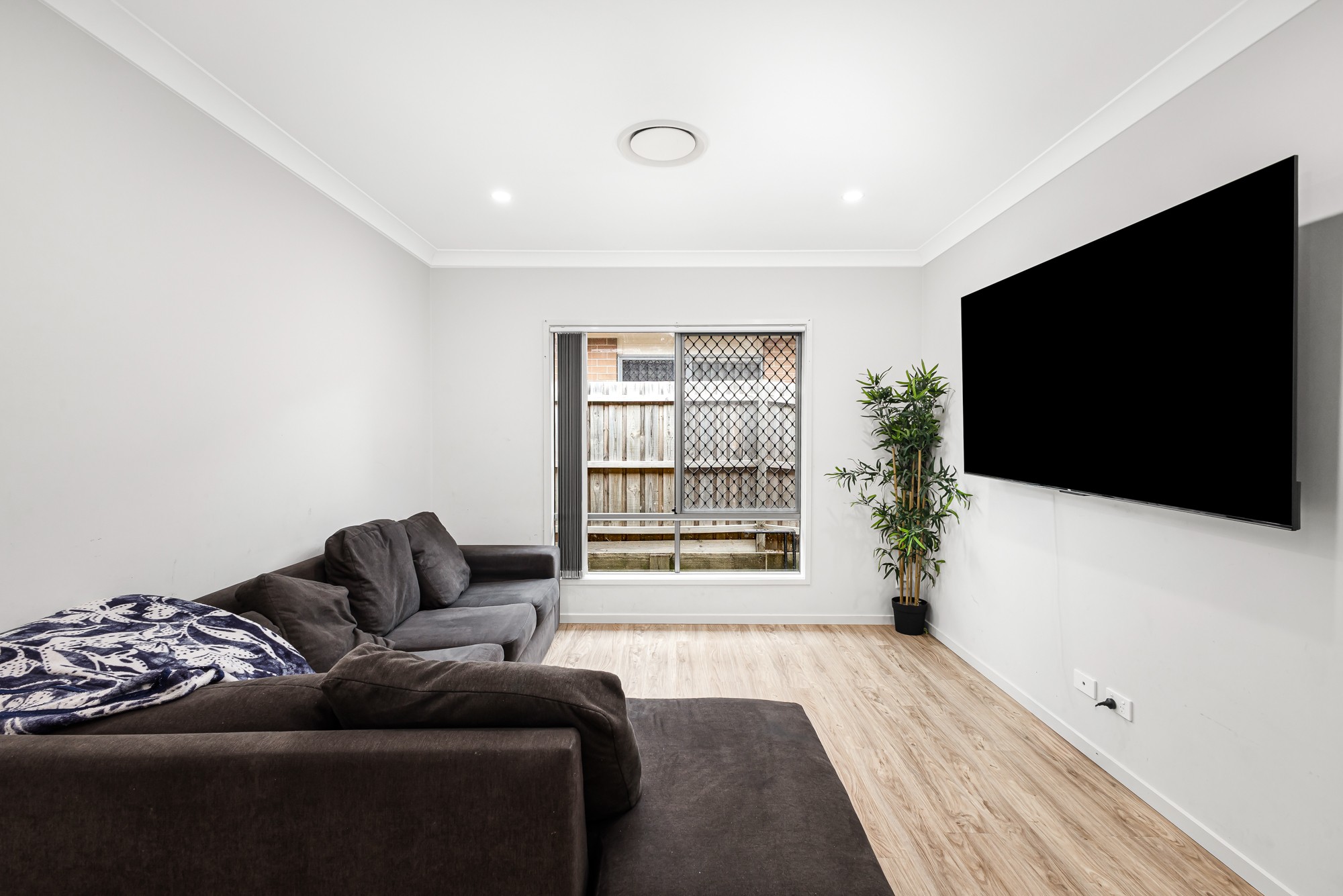 18 Ballinger Avenue, Grantham Farm, NSW 2765