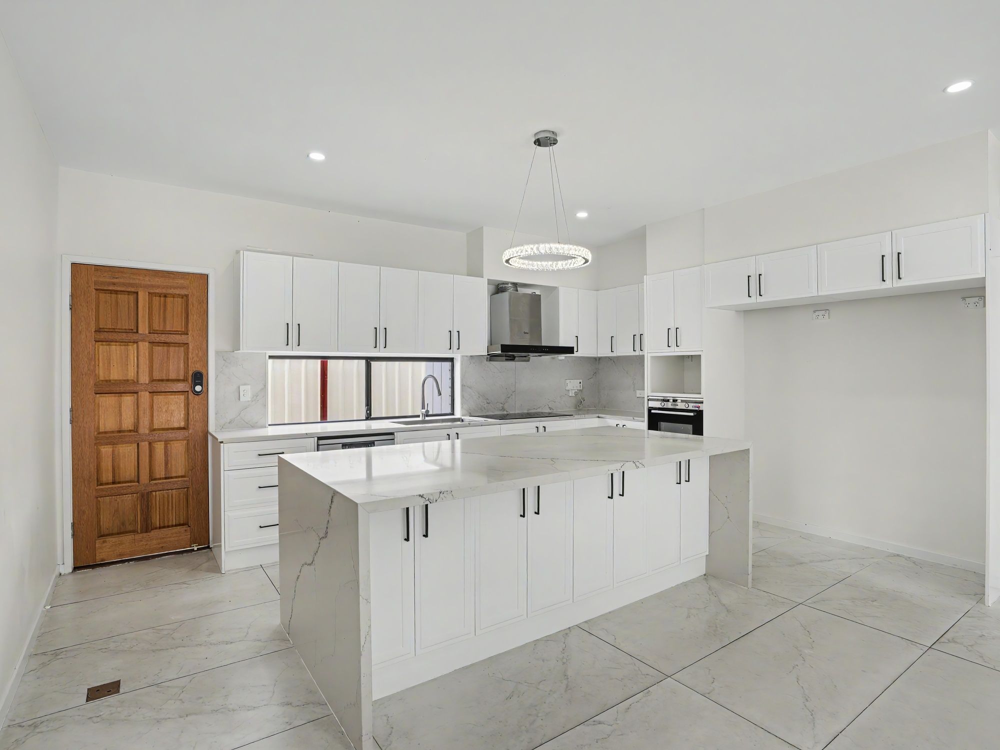 35 Carner Court — photo 2 of 19