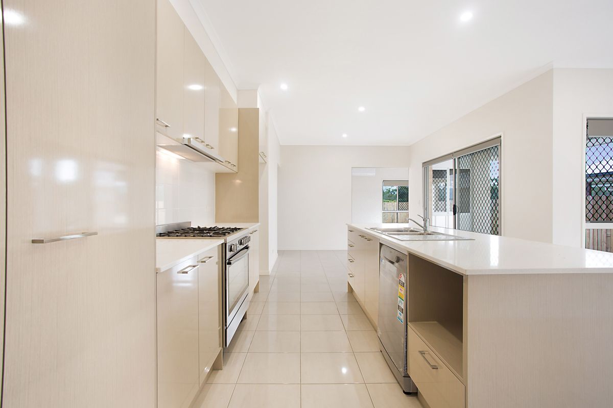 84 Sandalwood Crescent, Griffin, QLD 4503