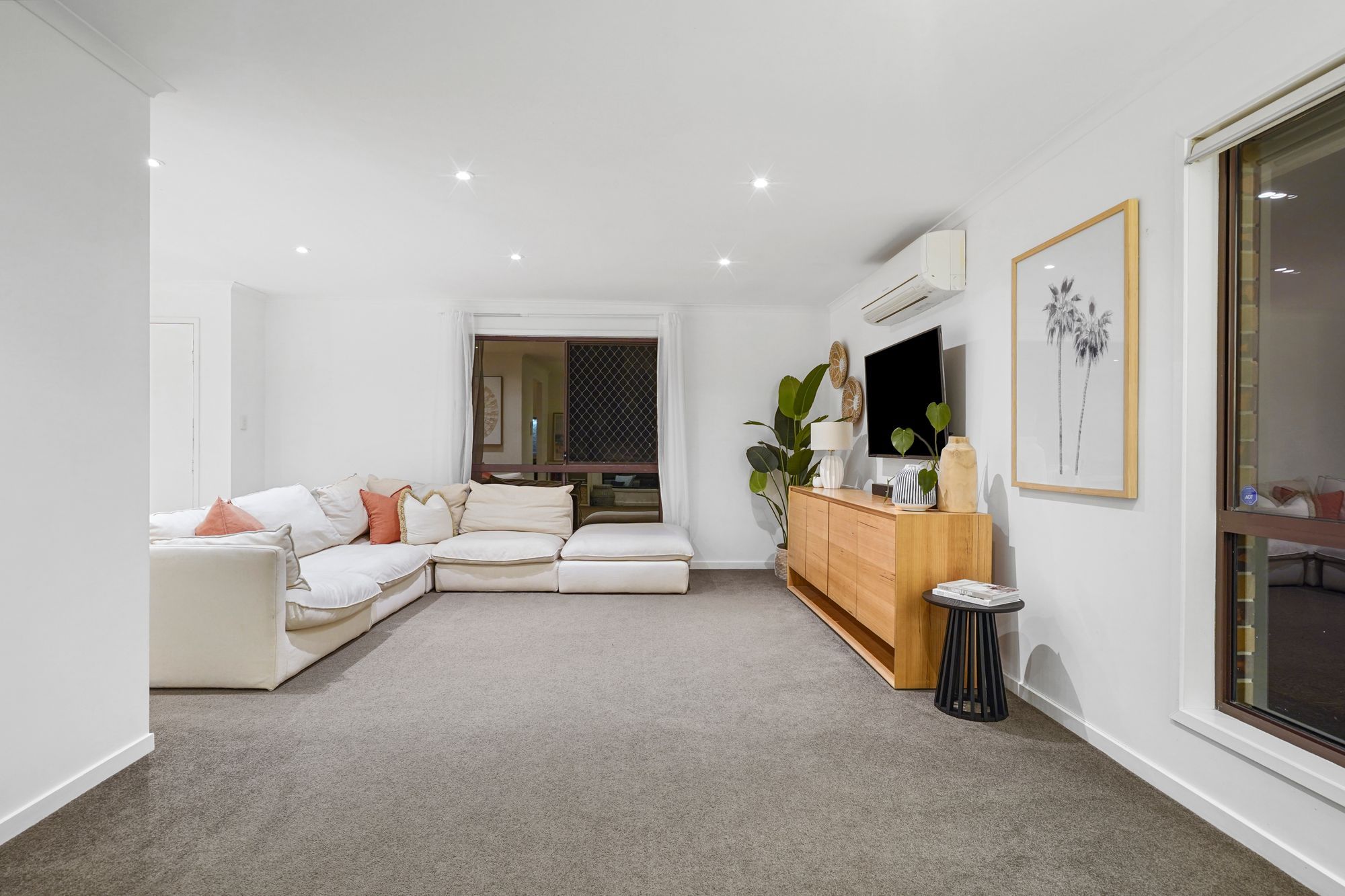 8 Leanne Court — photo 8 of 26