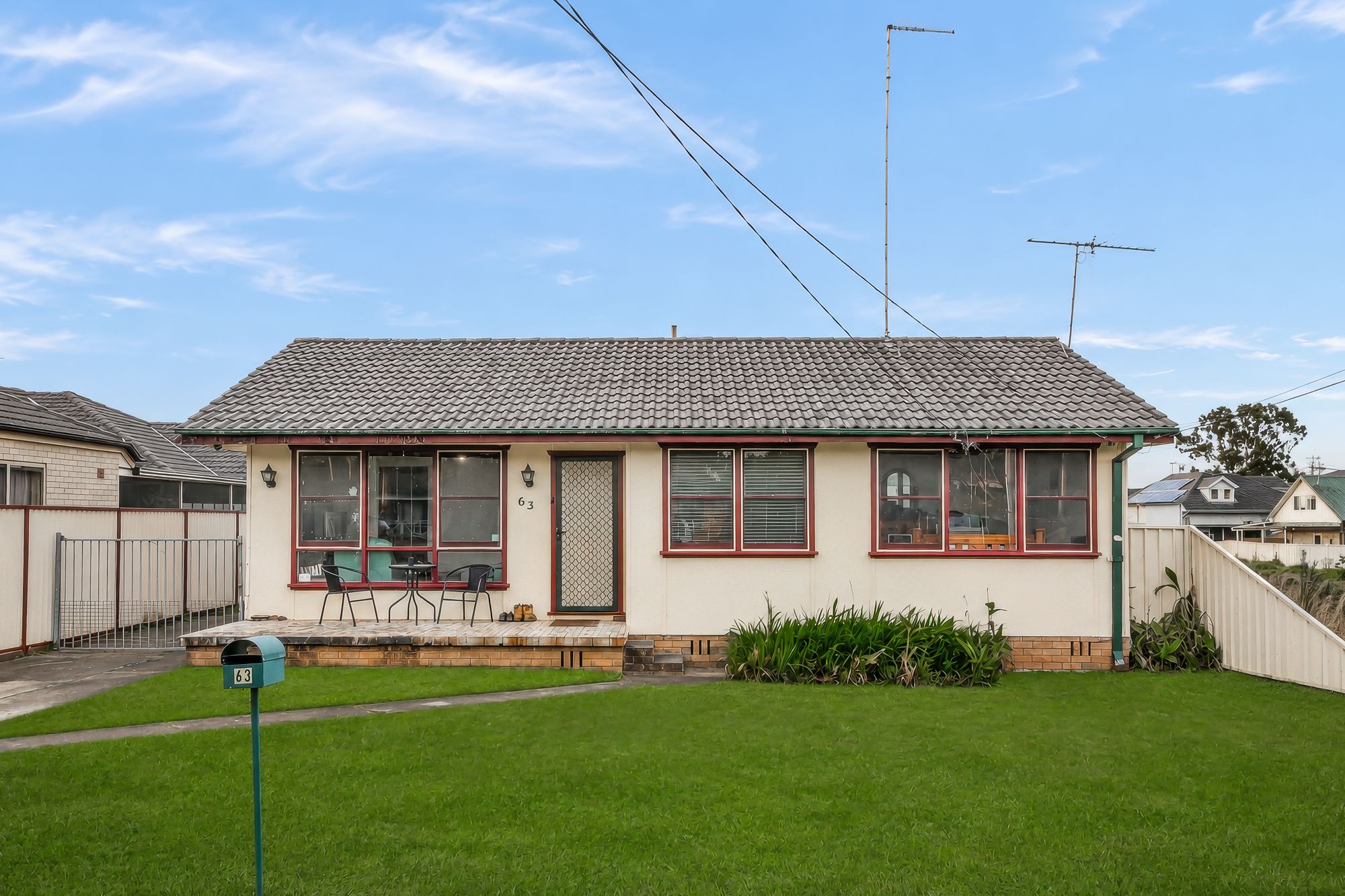 63 Canberra Street — photo 2 of 14