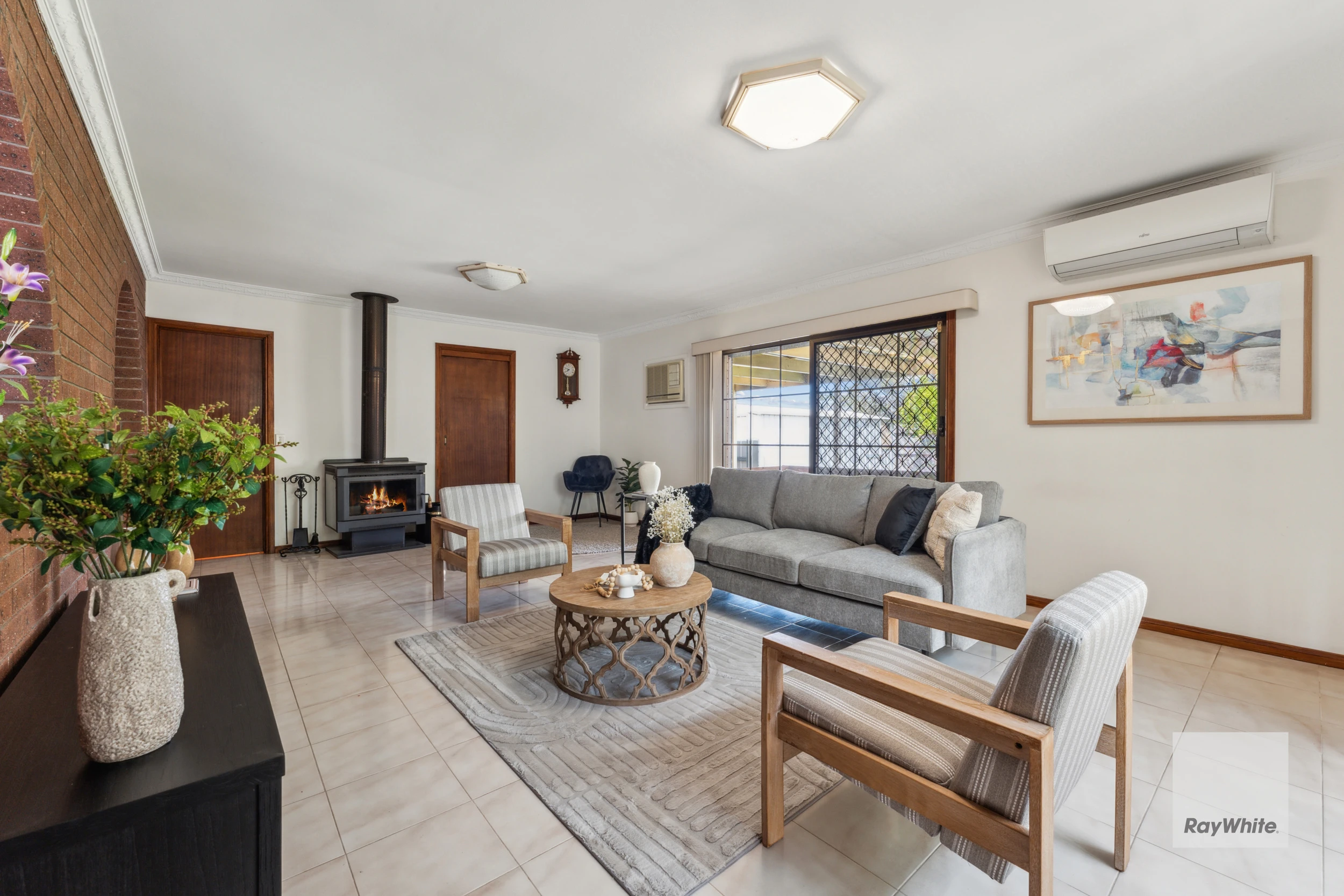 32 Featherby Way, Altona Meadows, VIC 3028