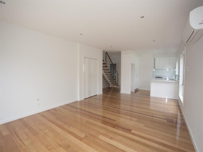 2/124 Bond Street, Ivanhoe, VIC 3079