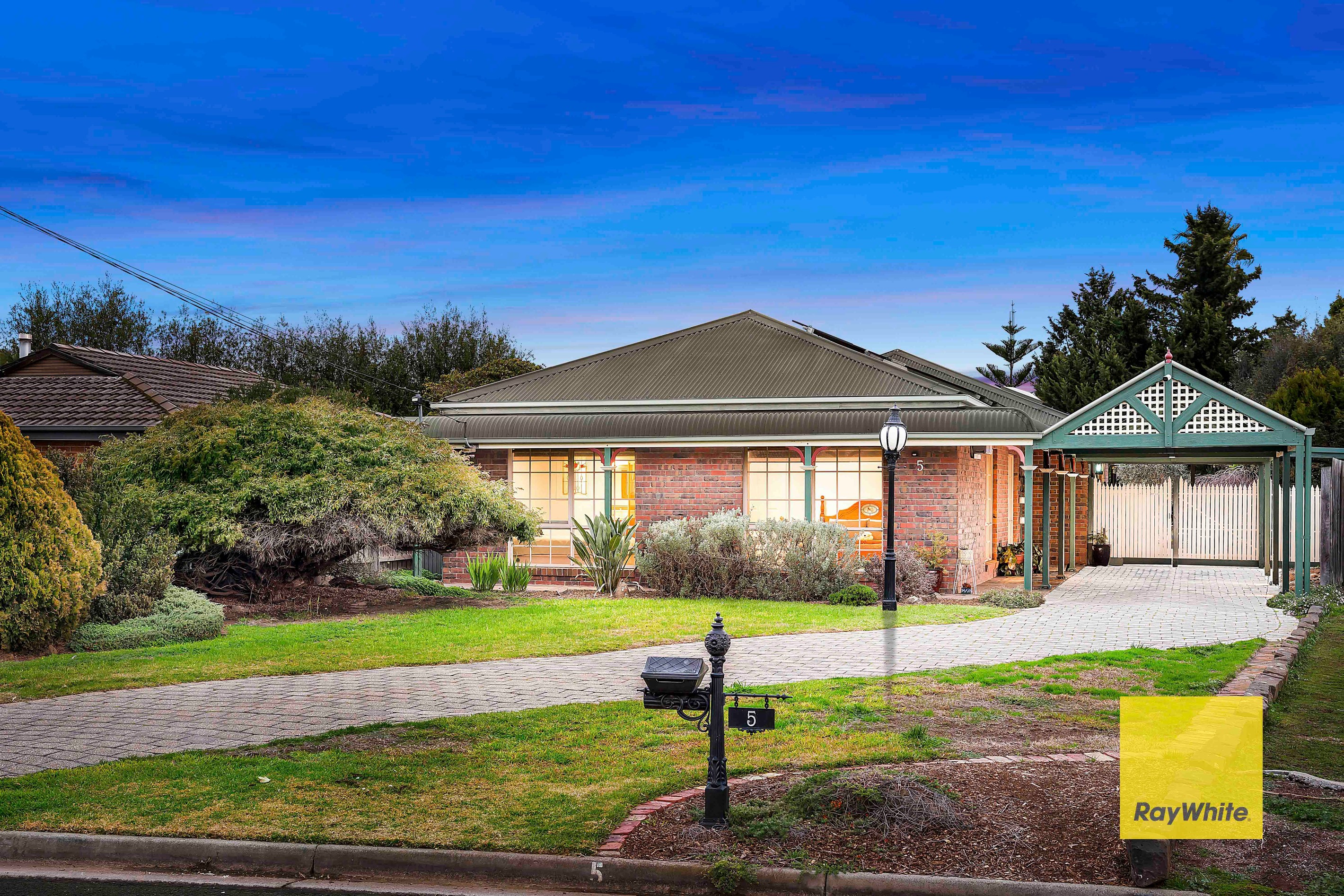 5 Allawah Court, Hoppers Crossing, VIC 3029