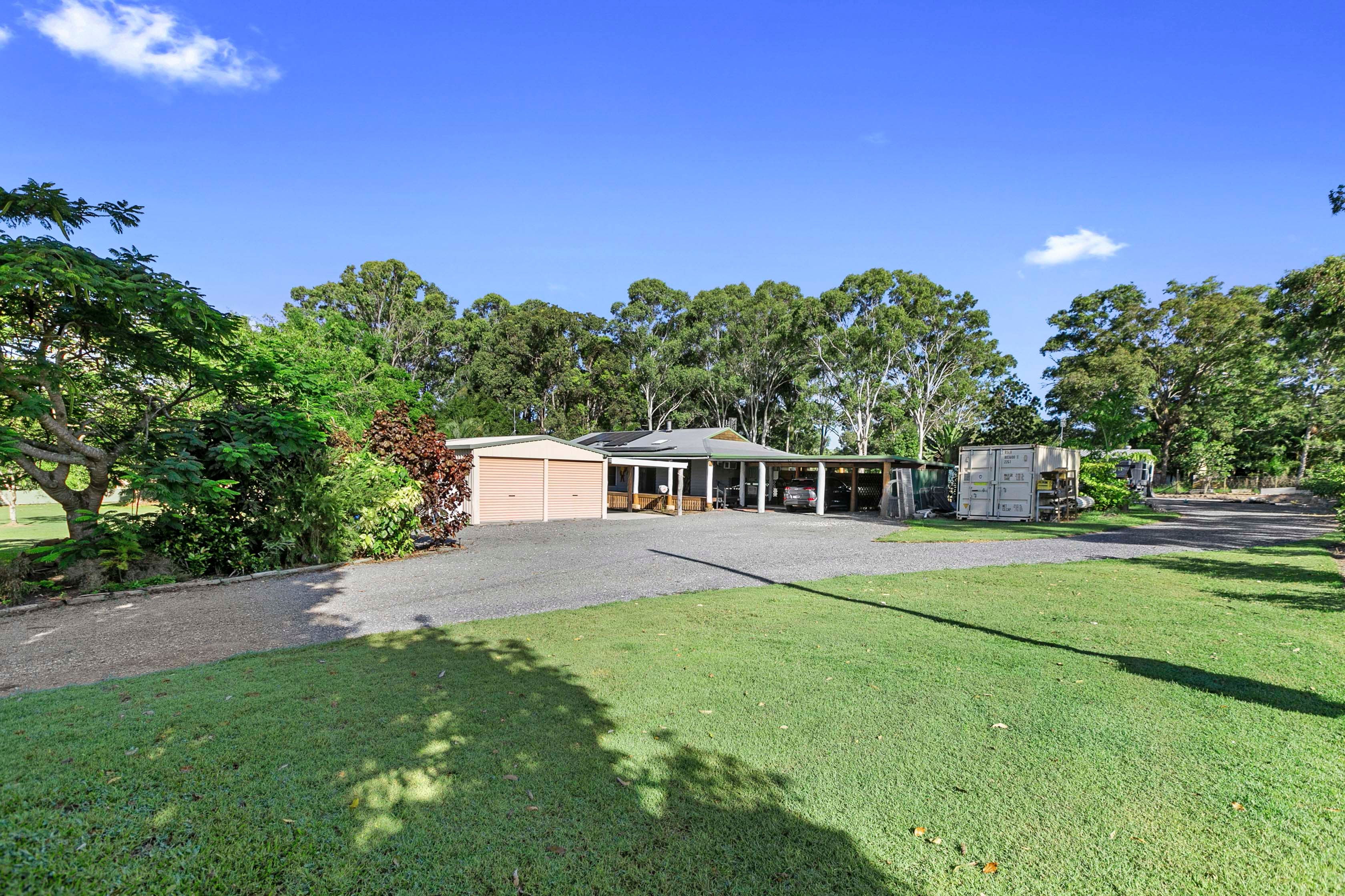 84 Seaview Drive, Booral, QLD 4655