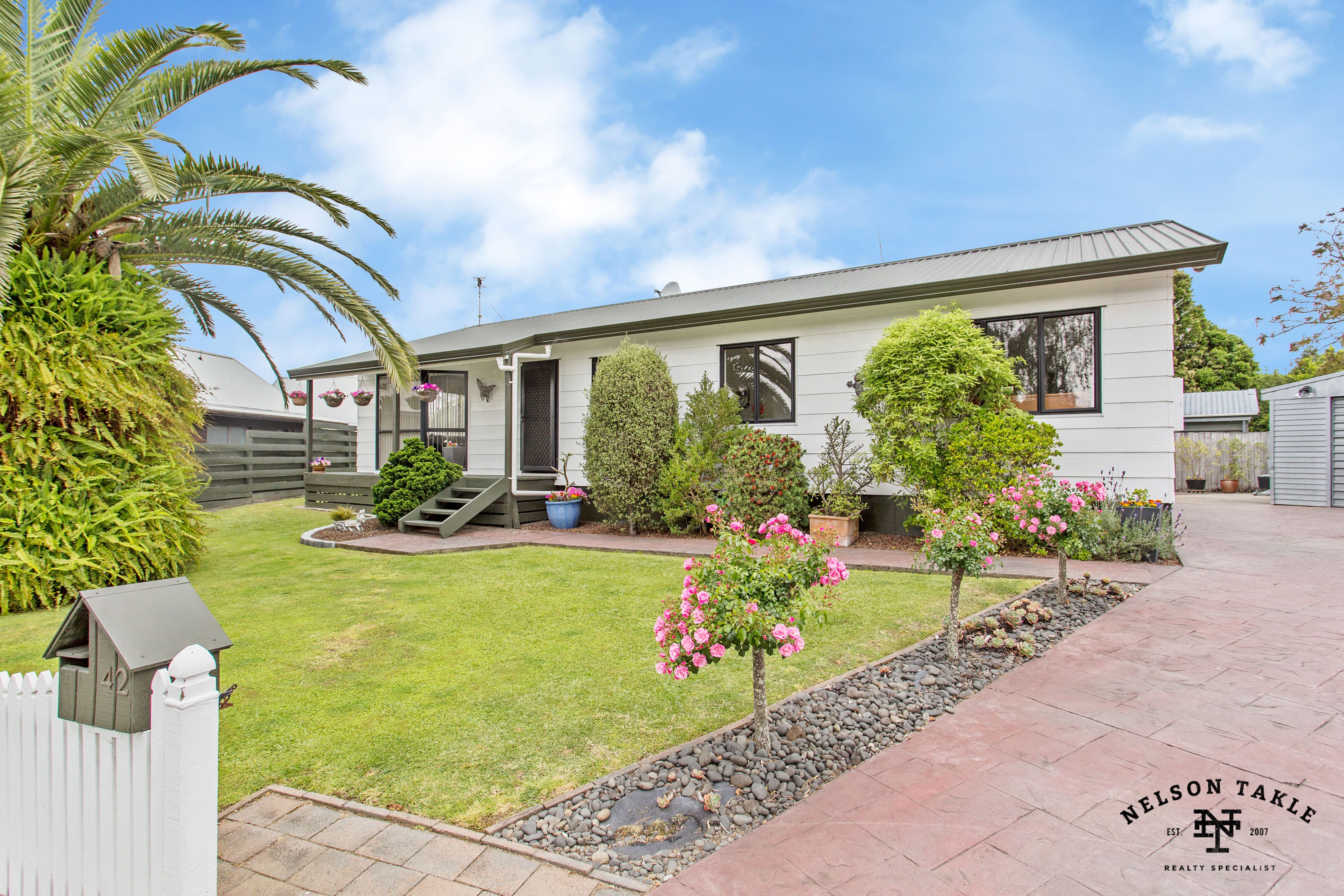 42 Pinehurst Place, Wattle Downs, Manukau City