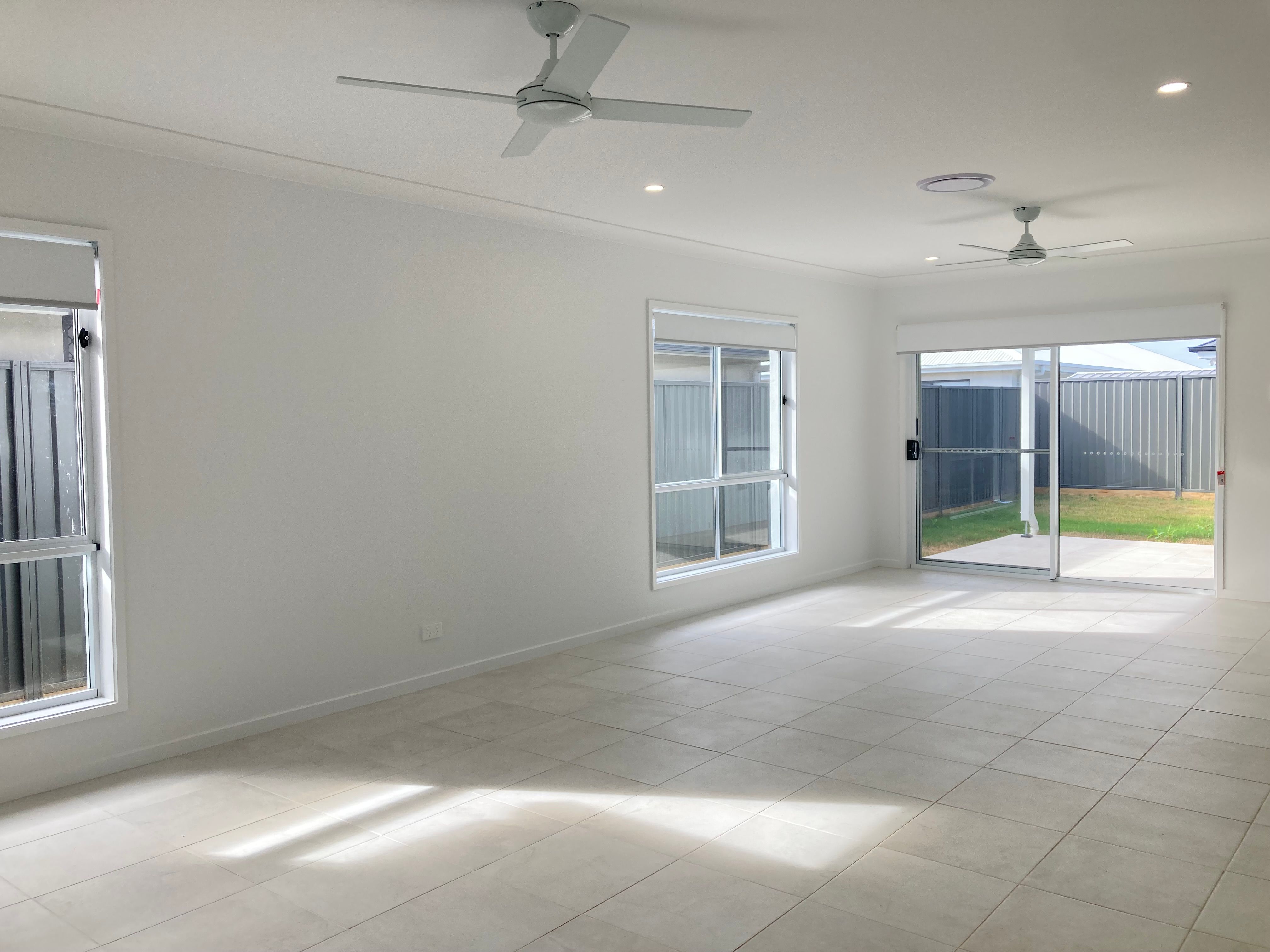 26 Lobella Crescent — photo 5 of 16