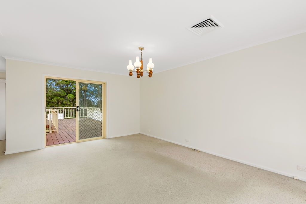31 Fairloch Avenue, Farmborough Heights, NSW 2526