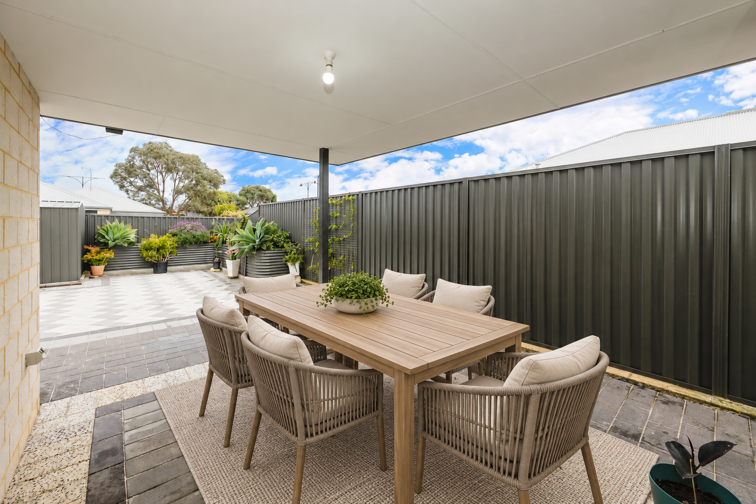 24 Lofter Way — photo 14 of 17