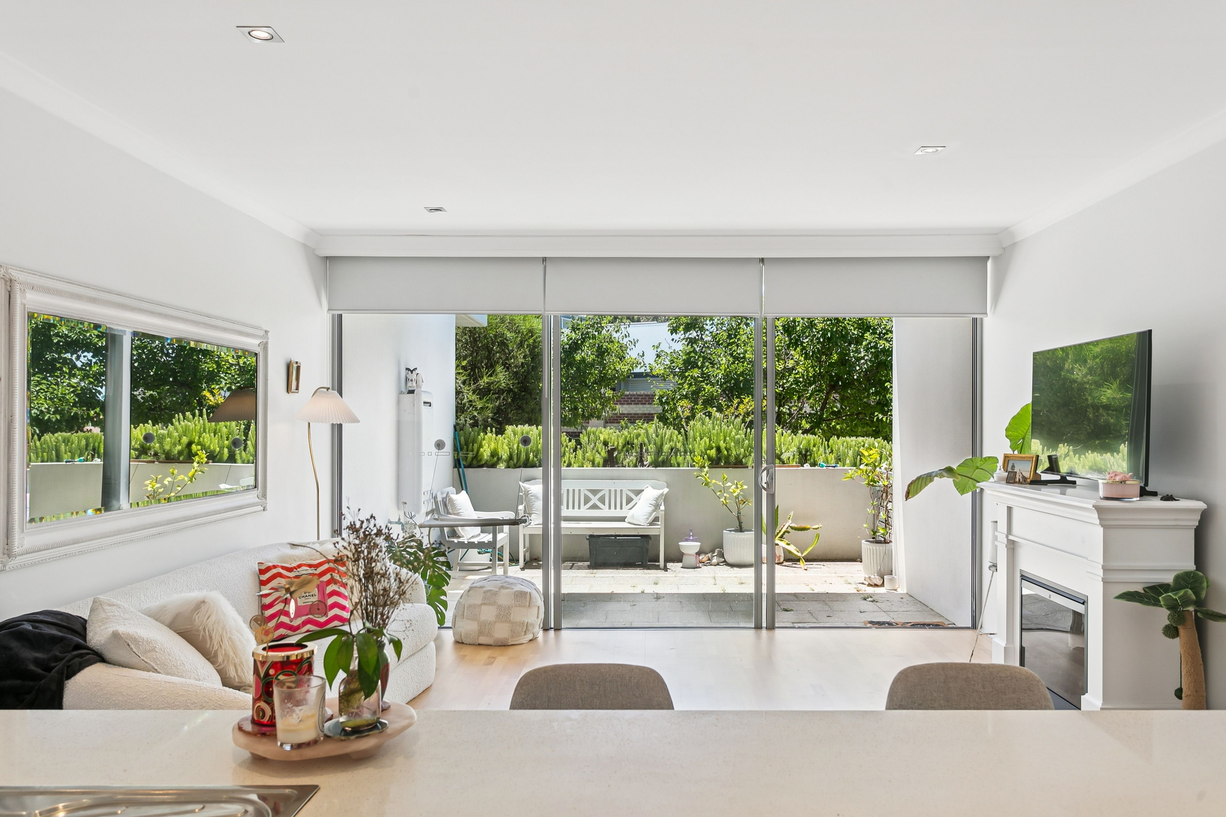 7/7 College Corner, O'Connor, WA 6163