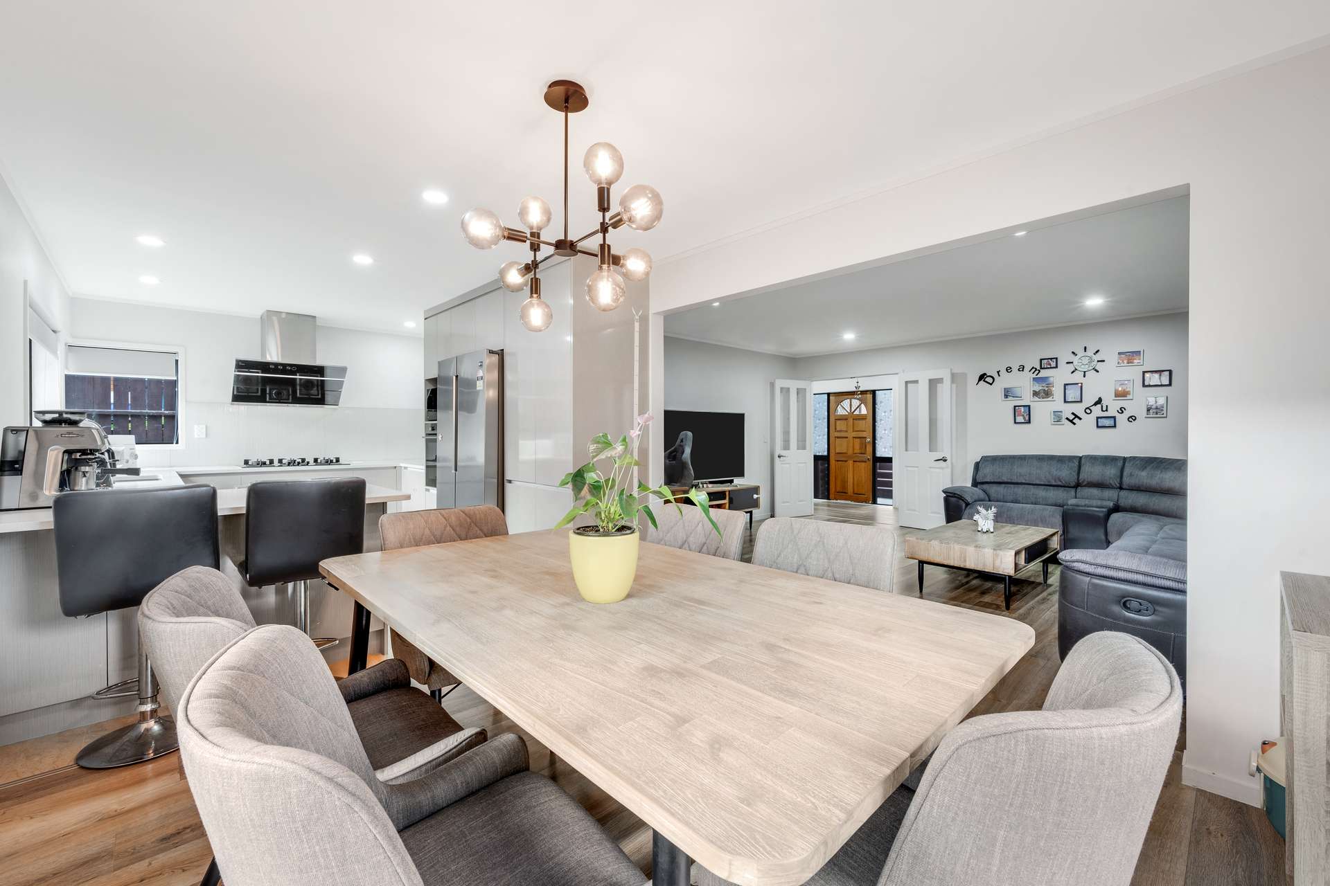 2/155 Whitford Road photo 9