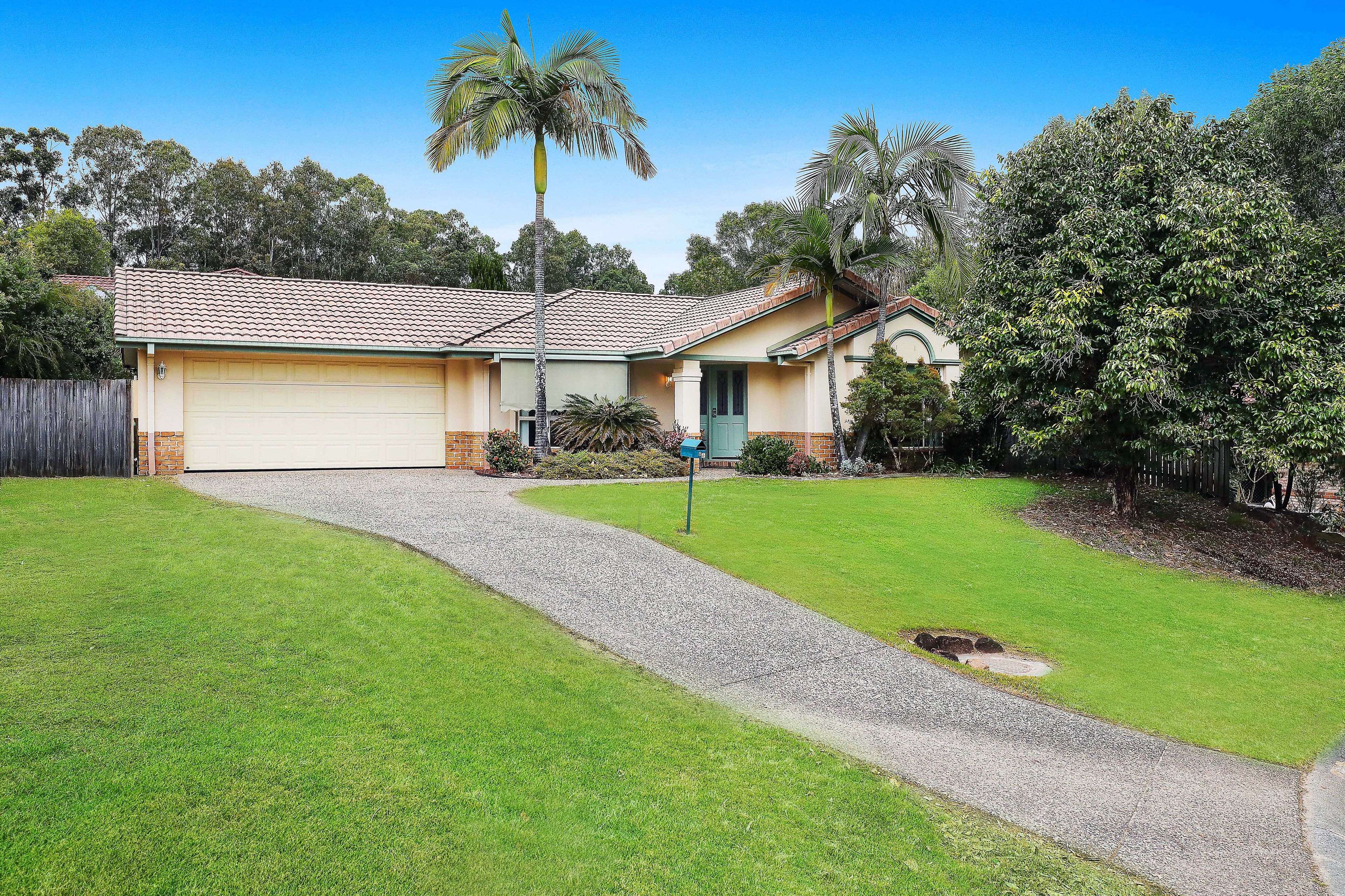 8 Swanton Drive, Mudgeeraba QLD 4213