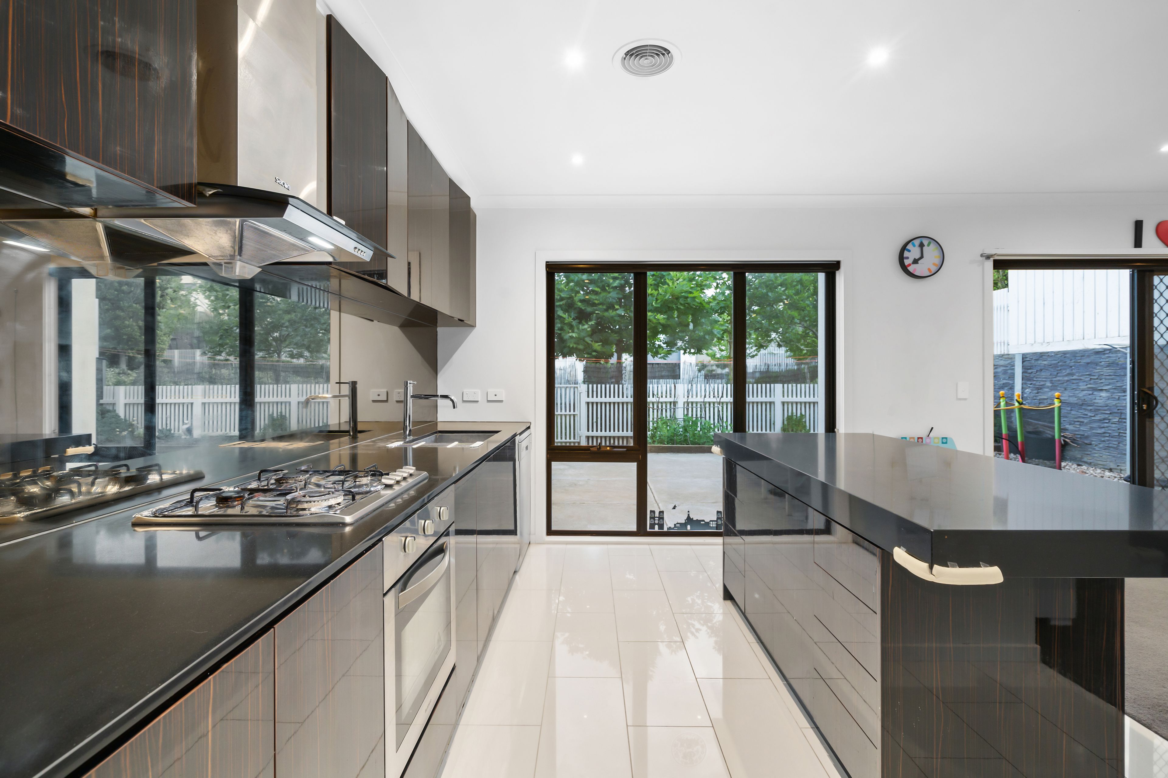6 Edinburgh Circuit, Bundoora, VIC 3083