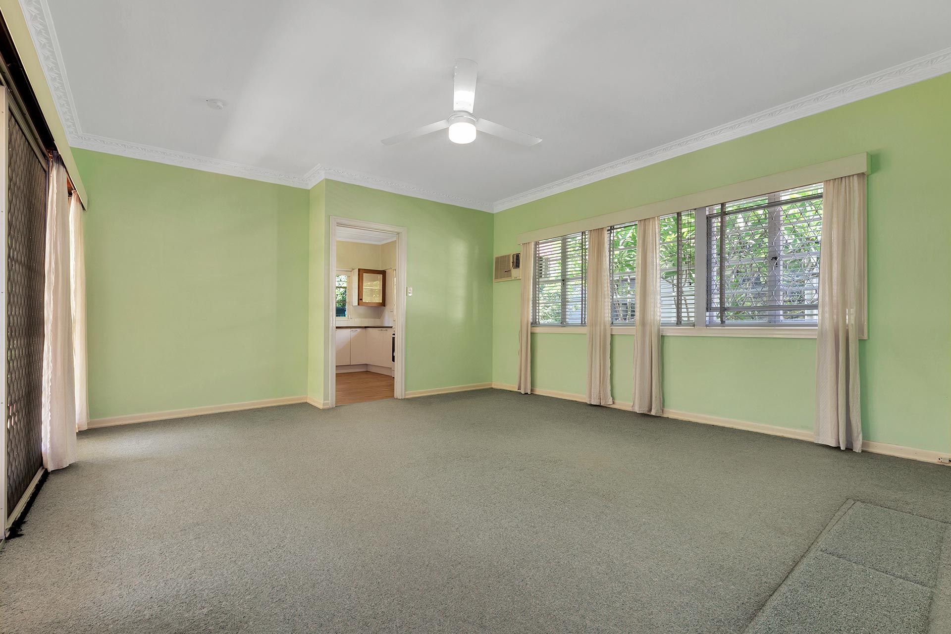 50 Shaftesbury Street, Tarragindi, QLD 4121