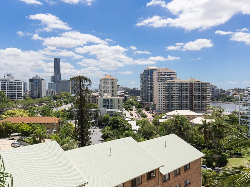 57 Lambert Street, Kangaroo Point QLD 4169