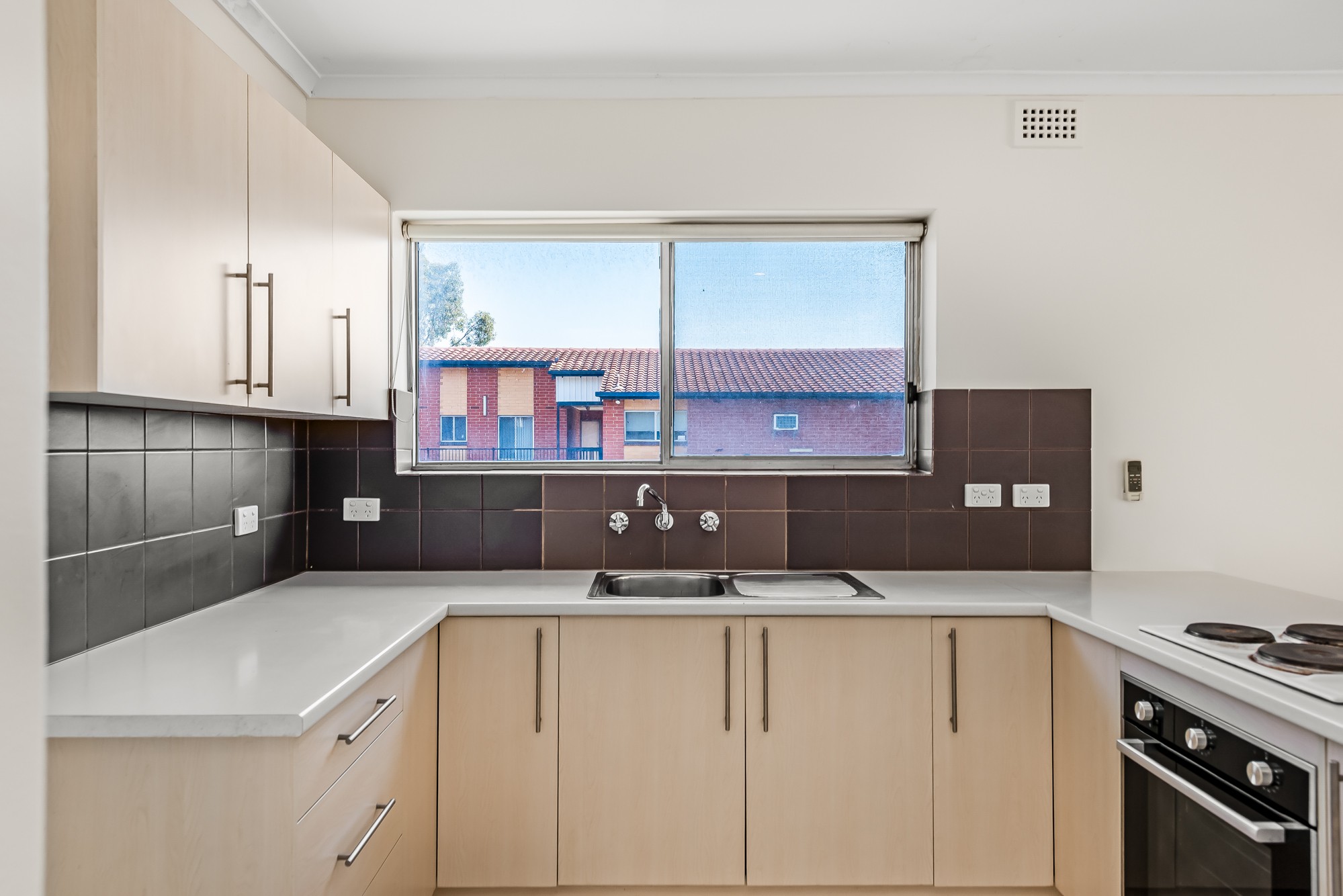 10/3 Henry Street, Rosewater, SA 5013