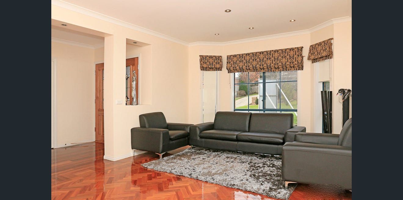 8 Carlingford Close, Rowville, VIC 3178