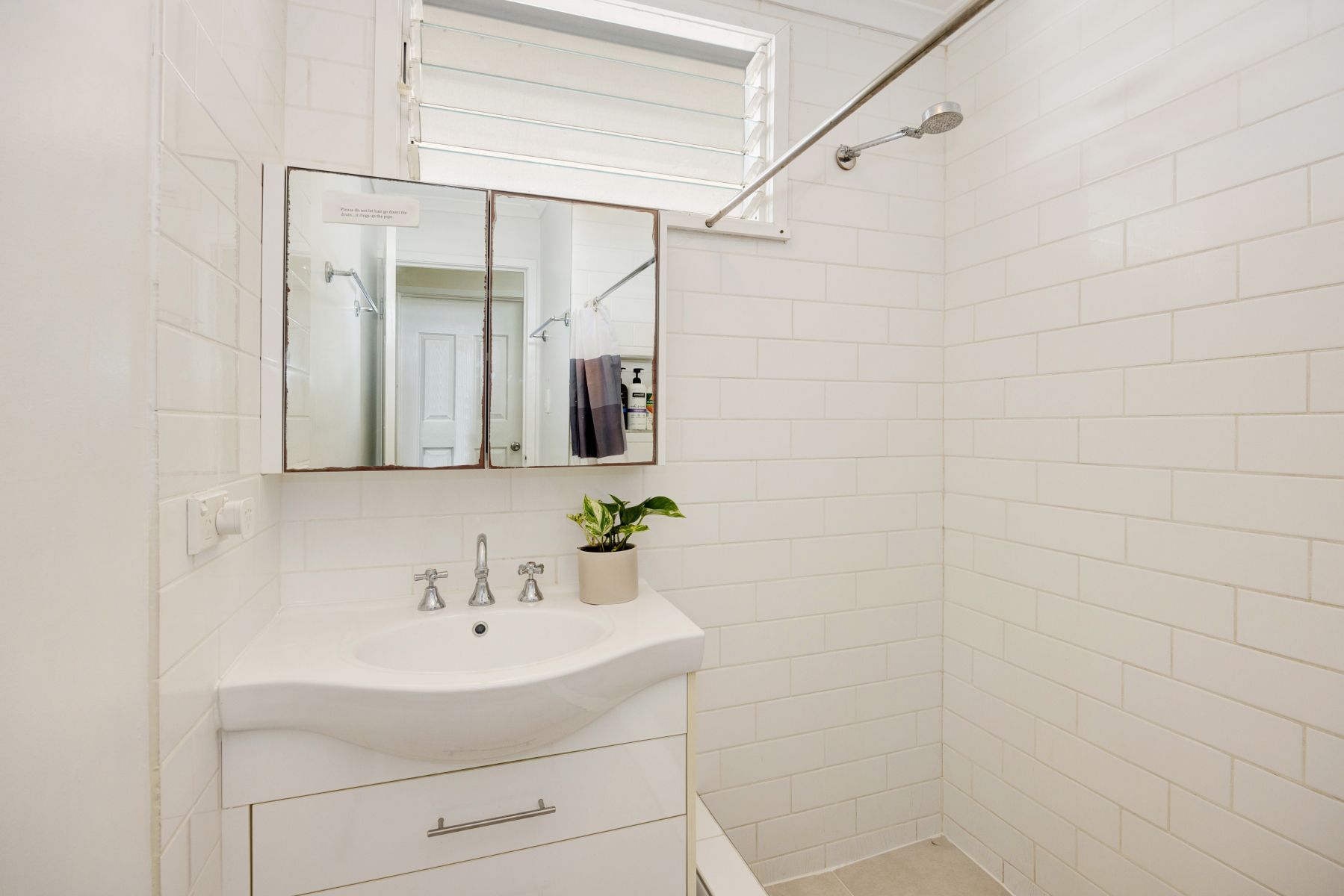 6 Corella Crescent — photo 7 of 12